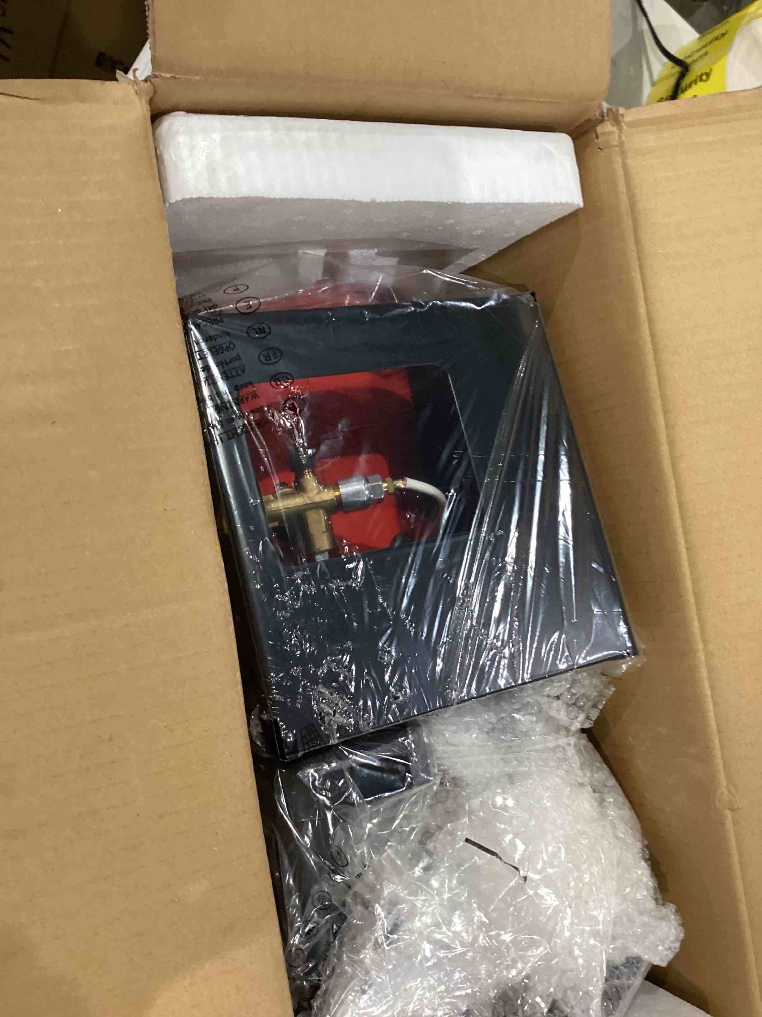 https://s3.amazonaws.com/lotting-images-prod/bidfta/PPE0601517_1752687009699.jpeg