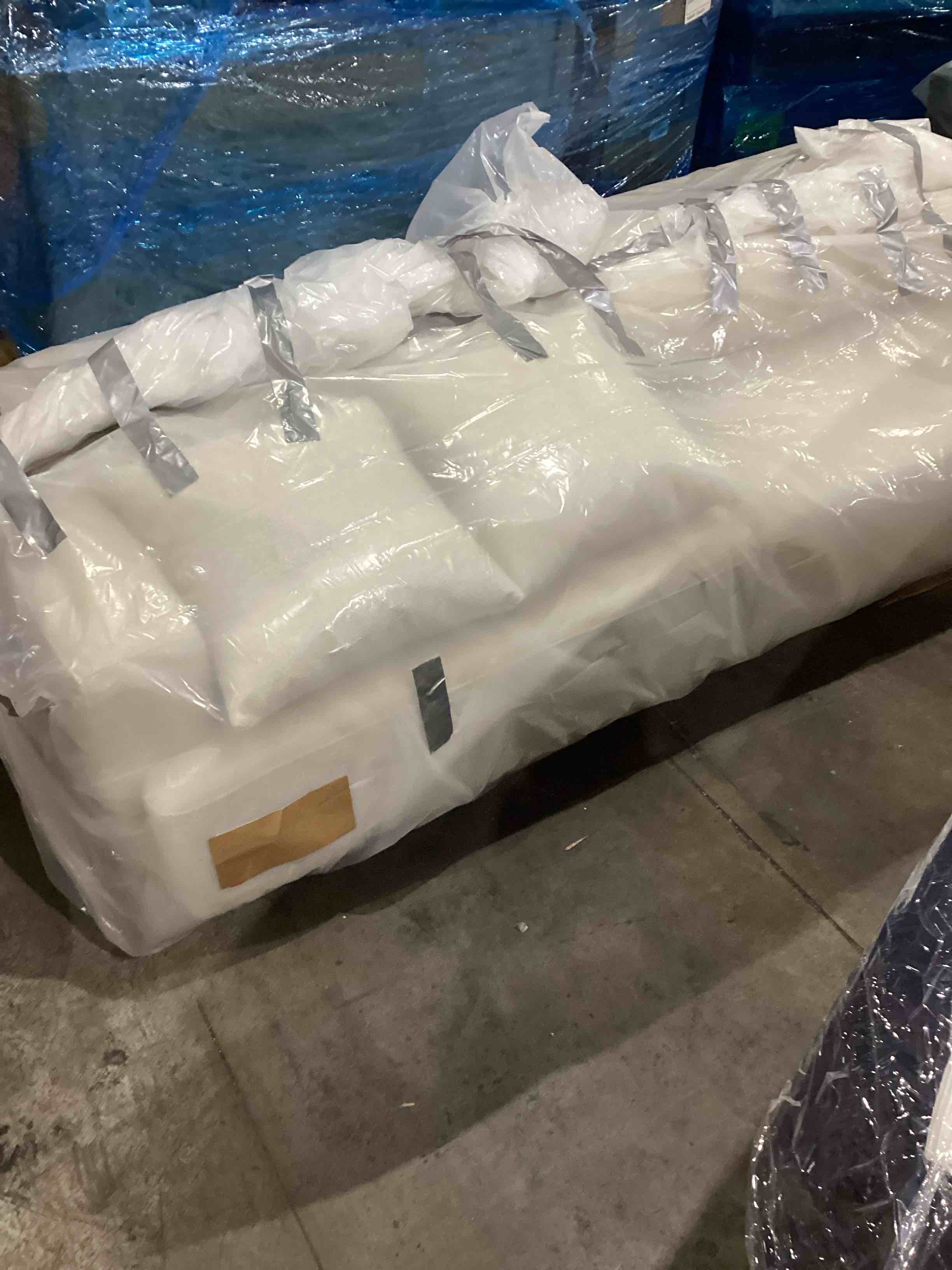 https://s3.amazonaws.com/lotting-images-prod/bidfta/PPE0601621_1736697793095.jpeg