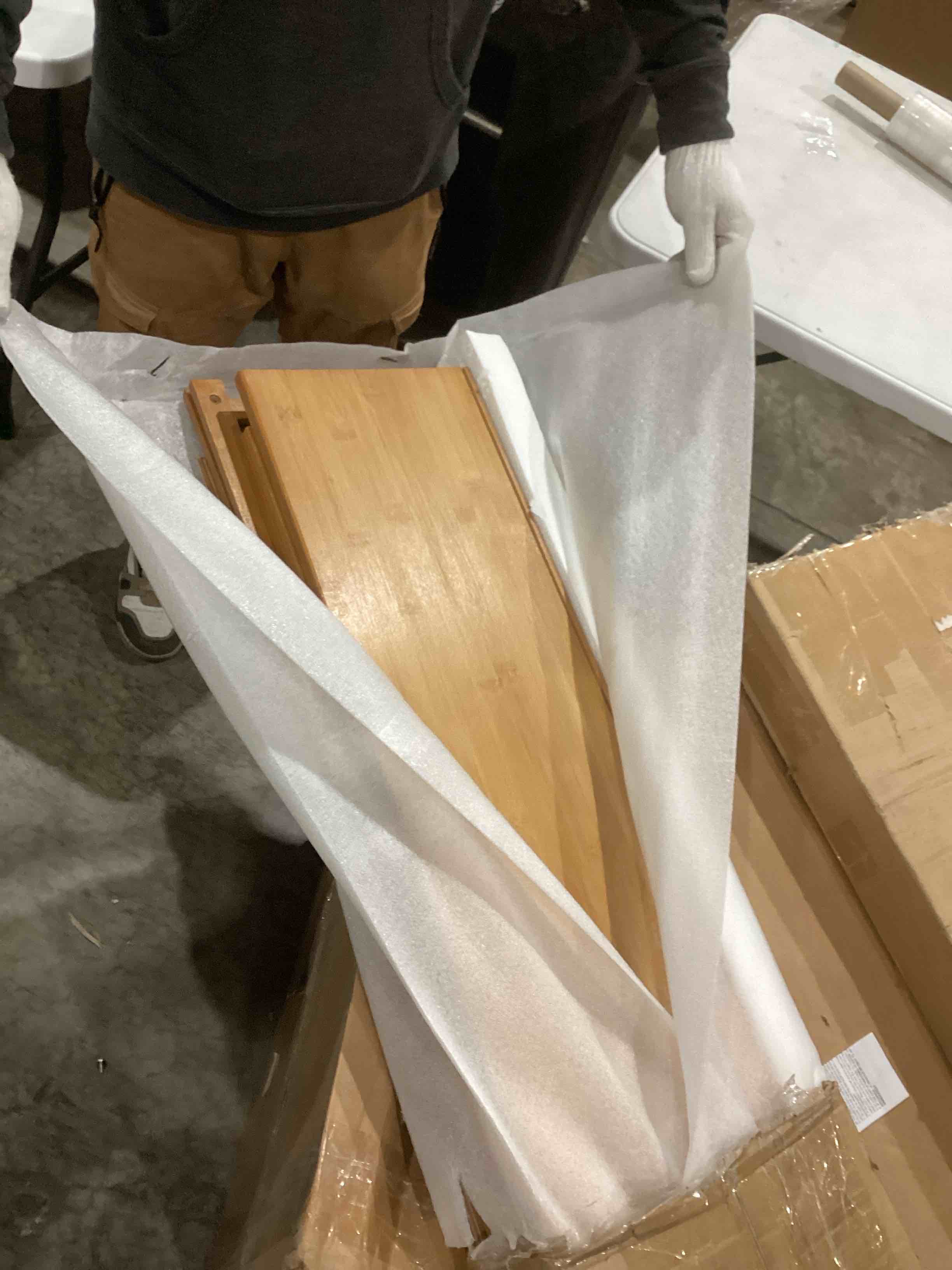 https://s3.amazonaws.com/lotting-images-prod/bidfta/PPE0601886_1736365008413.jpeg