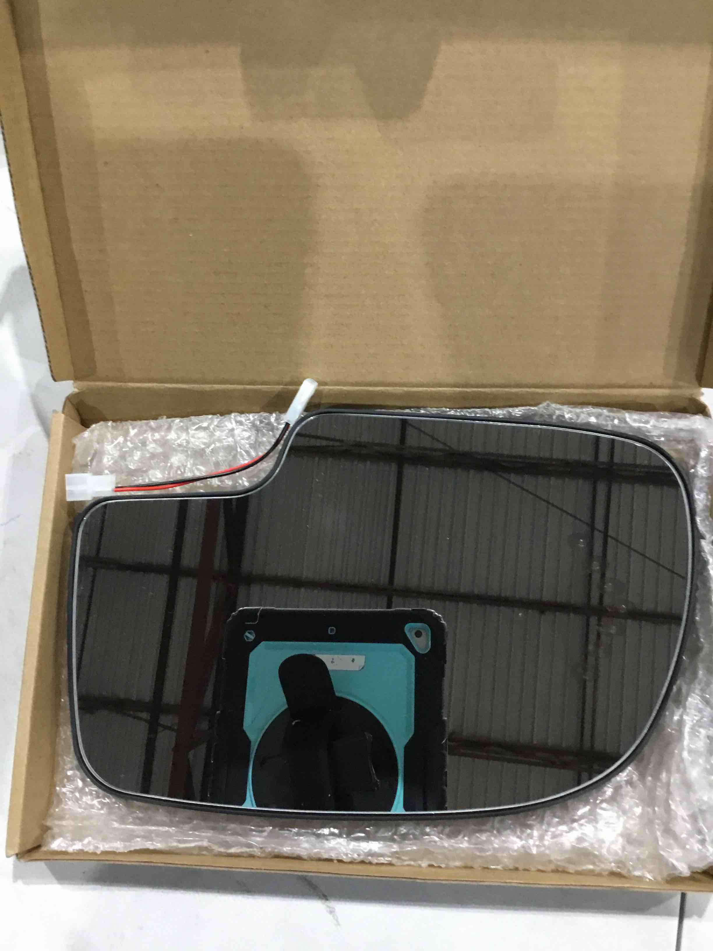 https://s3.amazonaws.com/lotting-images-prod/bidfta/PPE0601973_1736278105671.jpeg