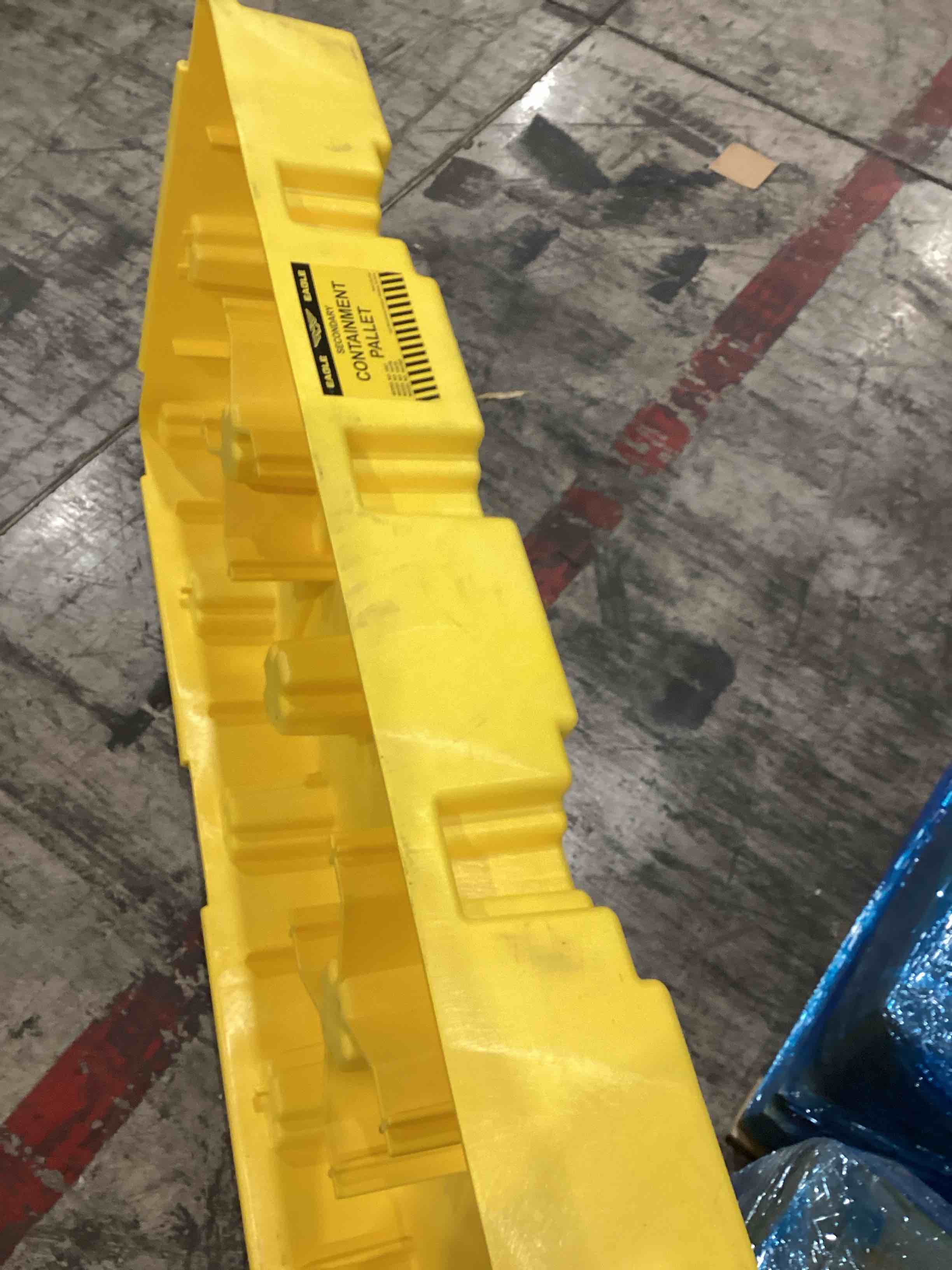 1 Drum Secondary Chemical Containment and Spill Control Platform Product image 1 of 4 Product image 2 of 4 Product image 3 of 4 Product image 4 of 4 Poolweb #19559 1 Drum Secondary Chemical Containment and Spill Control Platform   