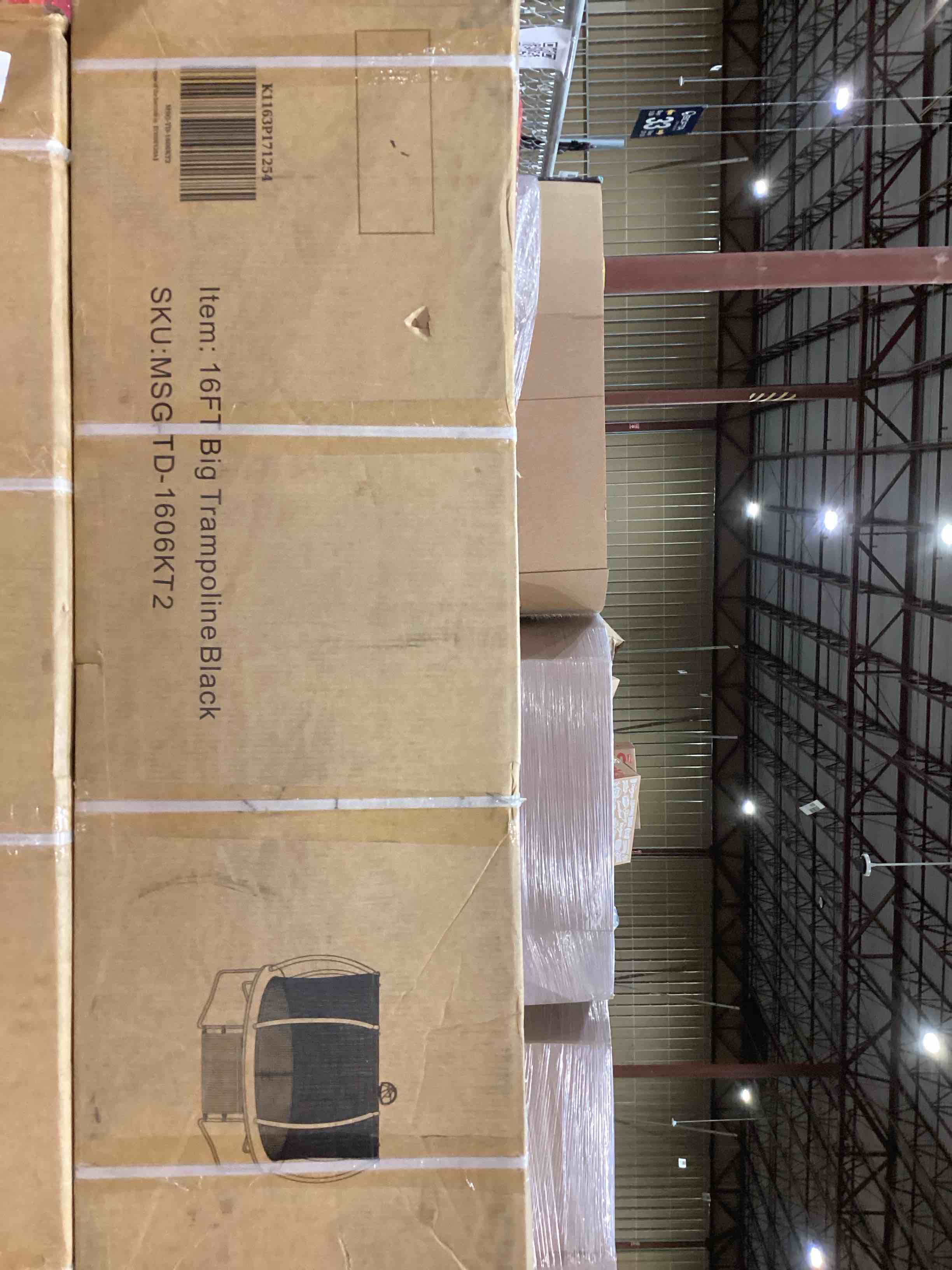 16 ft big trampoline black