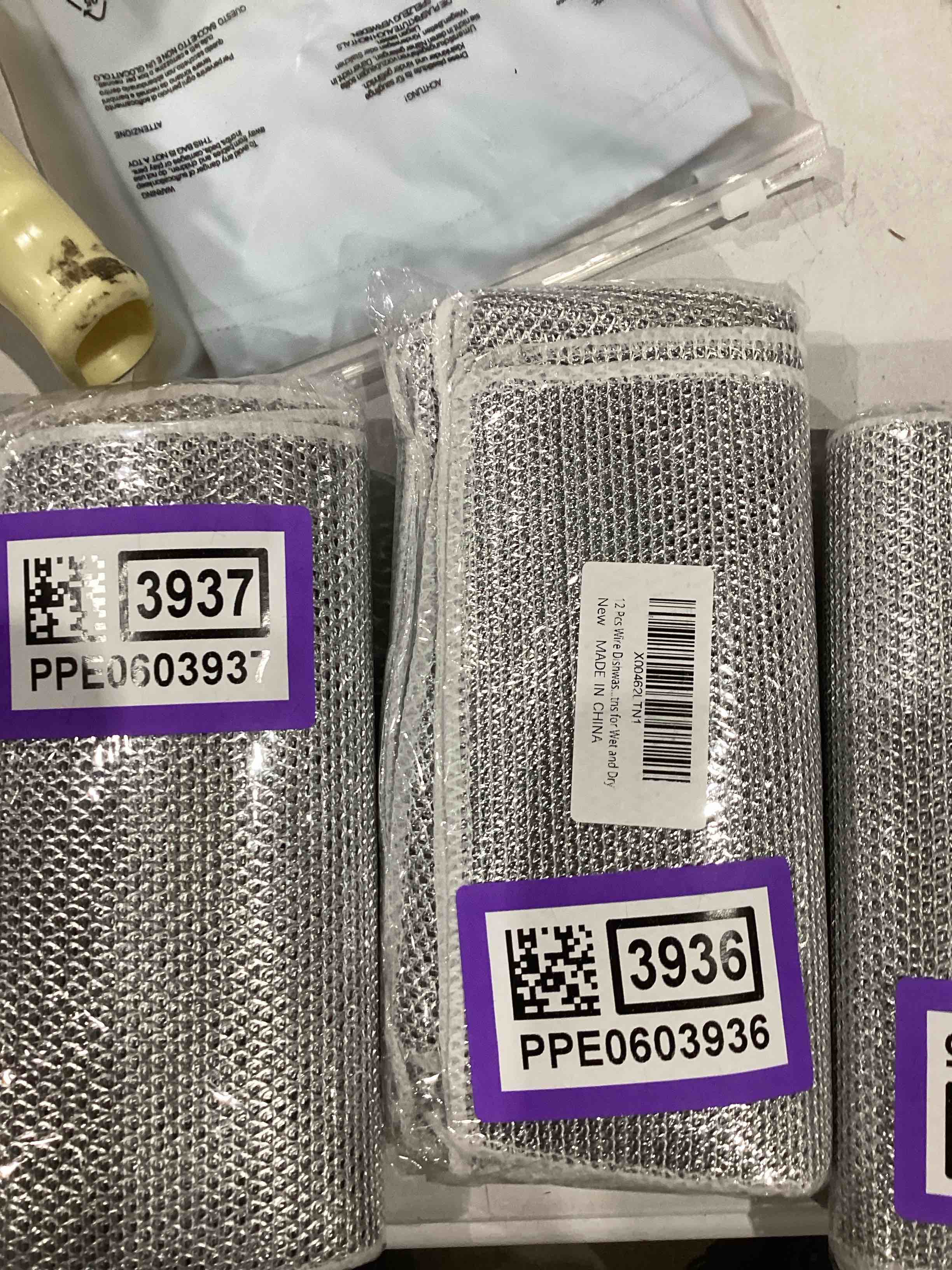 https://s3.amazonaws.com/lotting-images-prod/bidfta/PPE0603936_1736284383704.jpeg