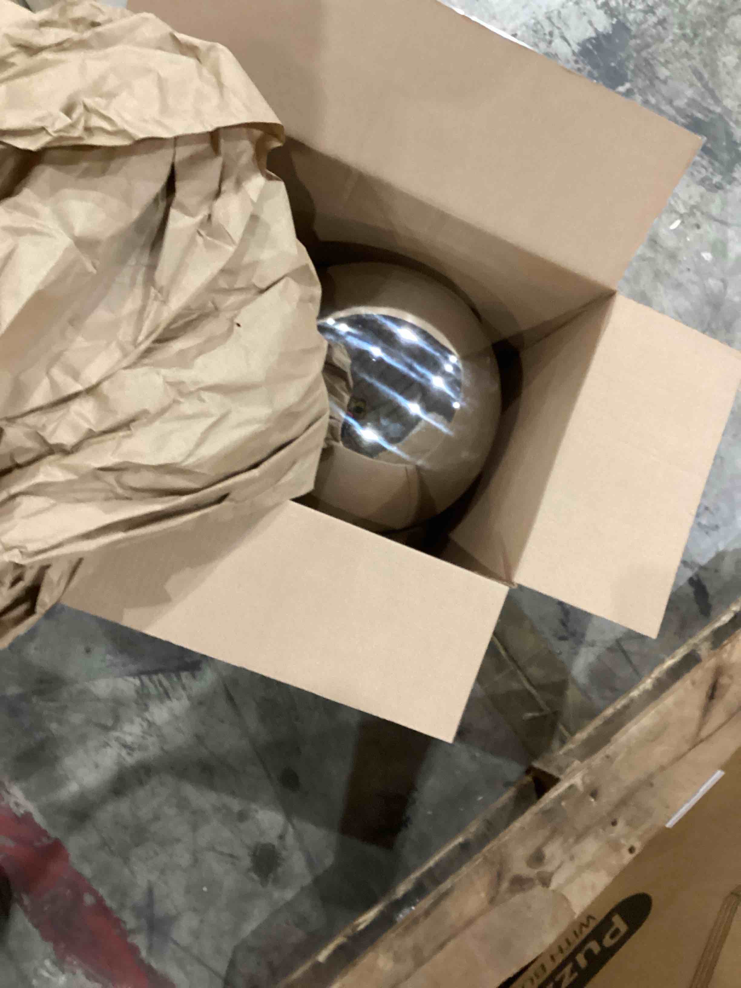 https://s3.amazonaws.com/lotting-images-prod/bidfta/PPE0606593_1740691279507.jpeg