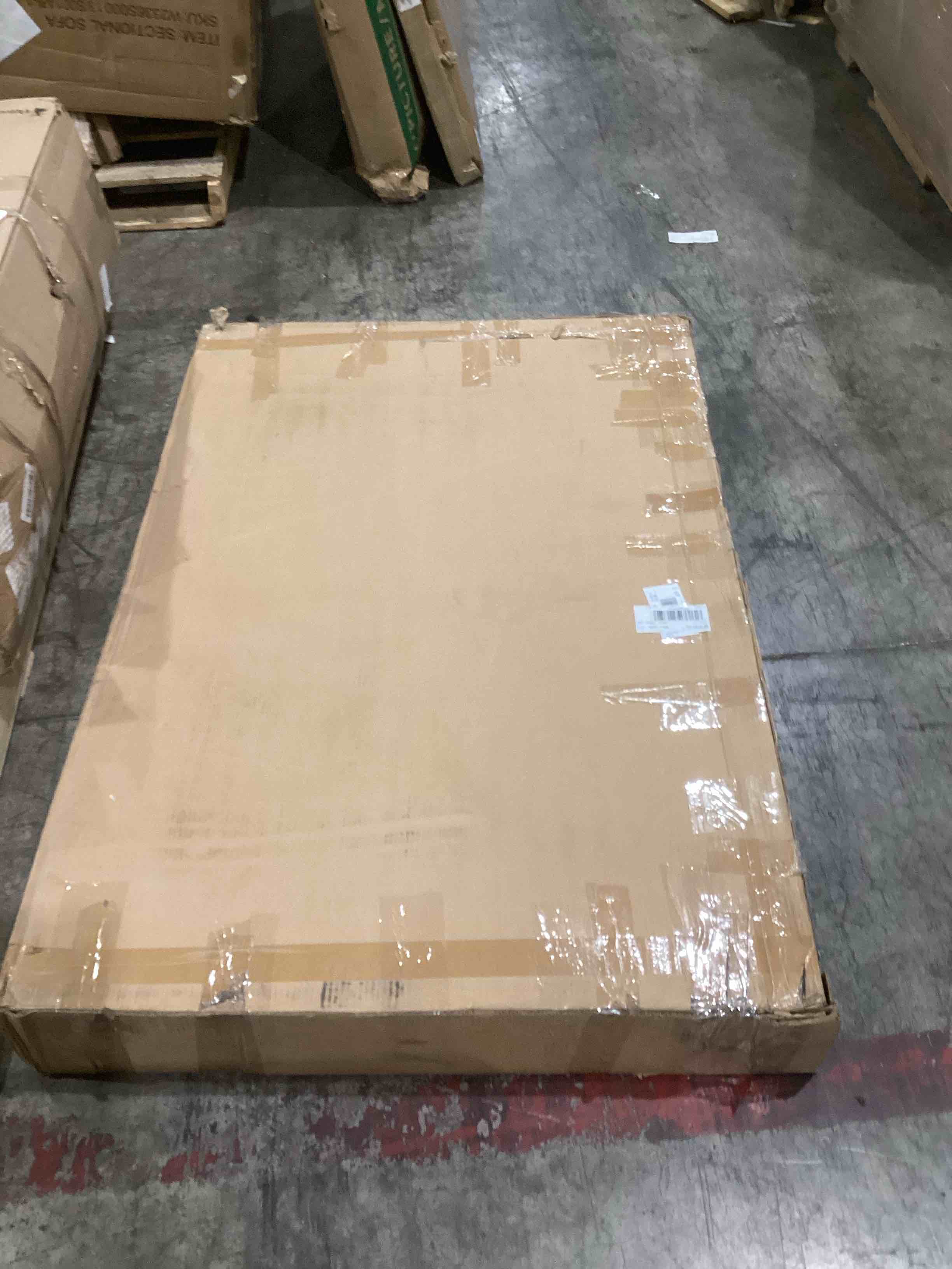 https://s3.amazonaws.com/lotting-images-prod/bidfta/PPE0609950_1732732919939.jpeg