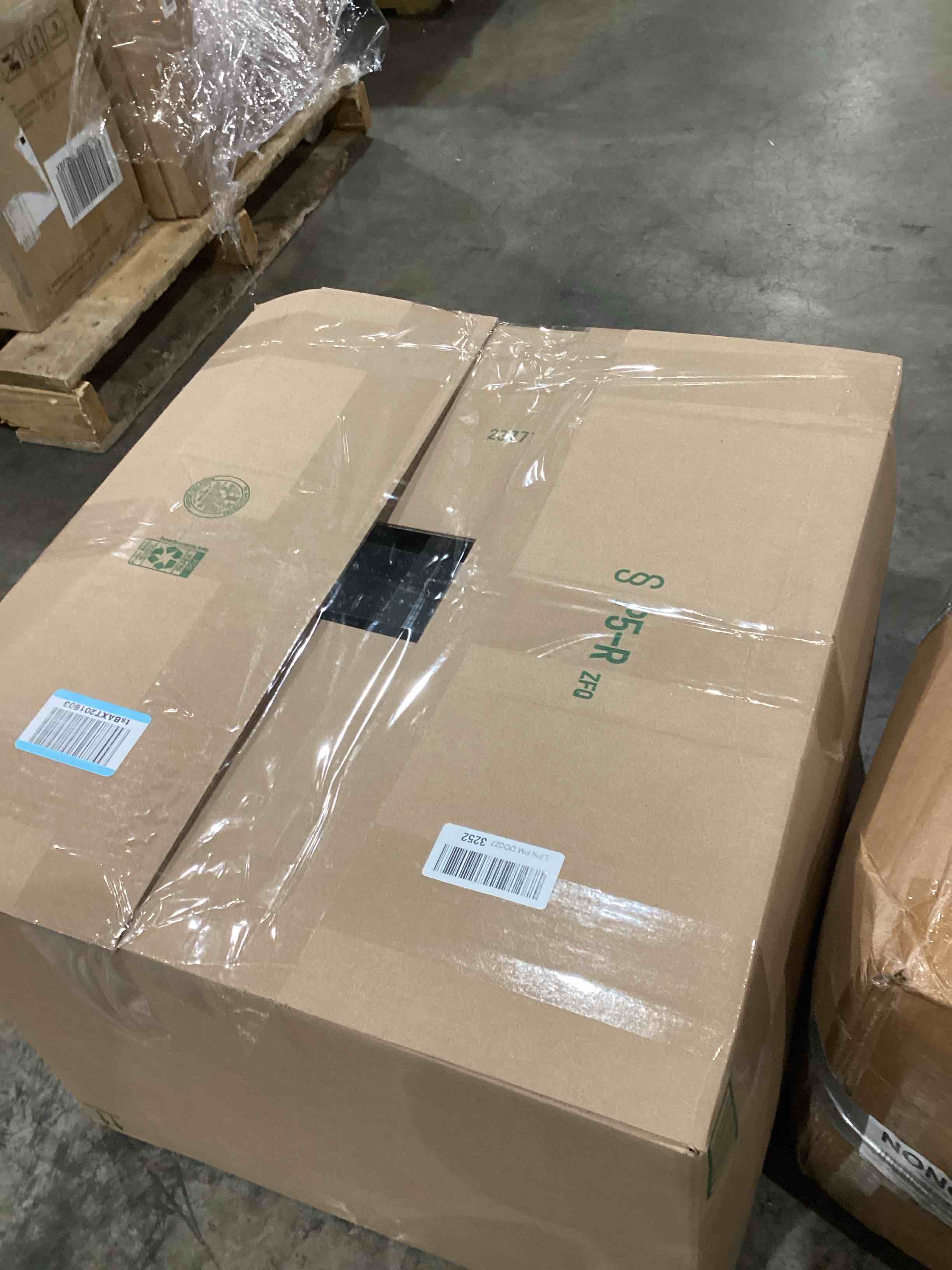 https://s3.amazonaws.com/lotting-images-prod/bidfta/PPE0611507_1741965989077.jpeg