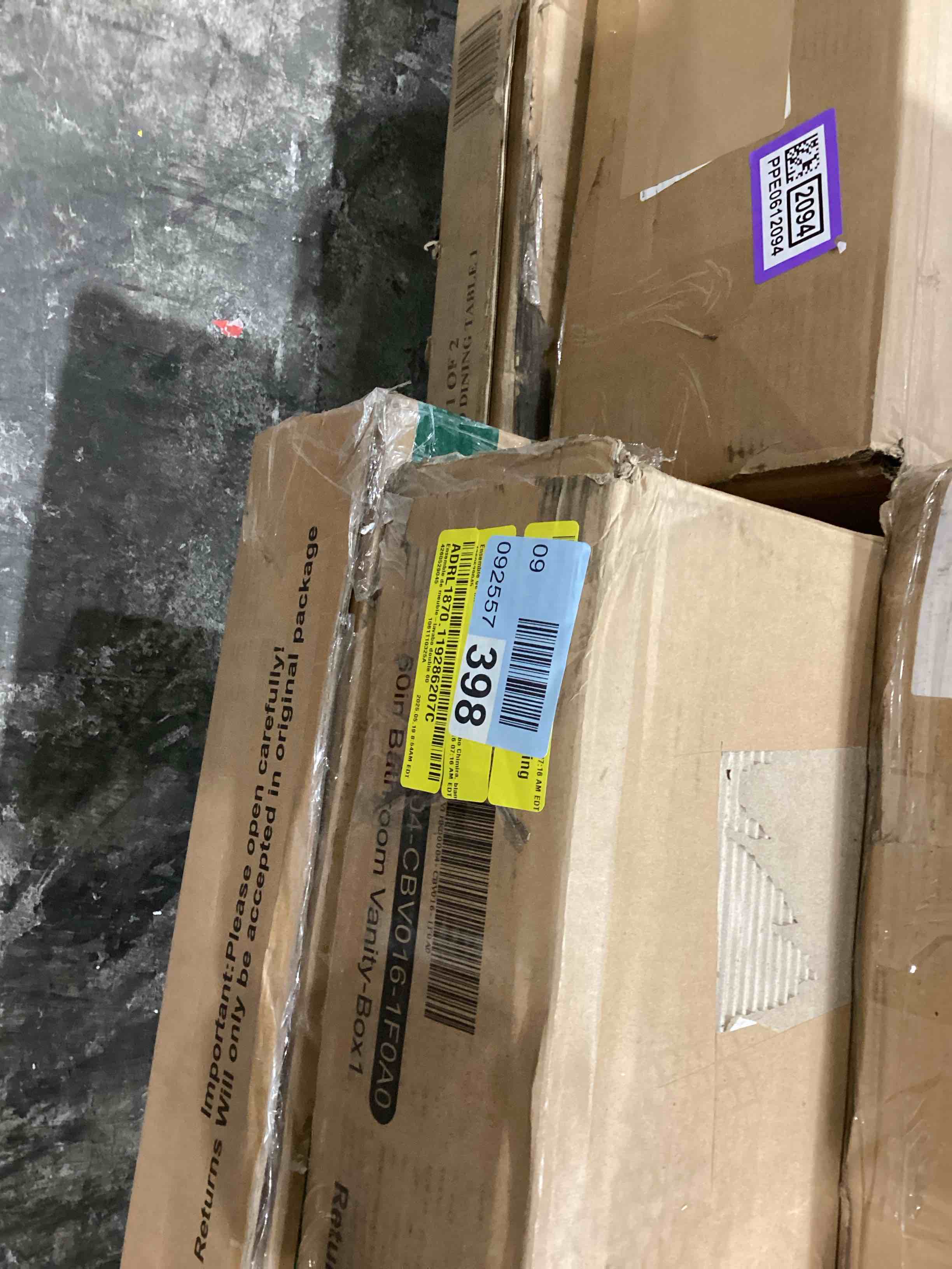 https://s3.amazonaws.com/lotting-images-prod/bidfta/PPE0612082_1749748626226.jpeg