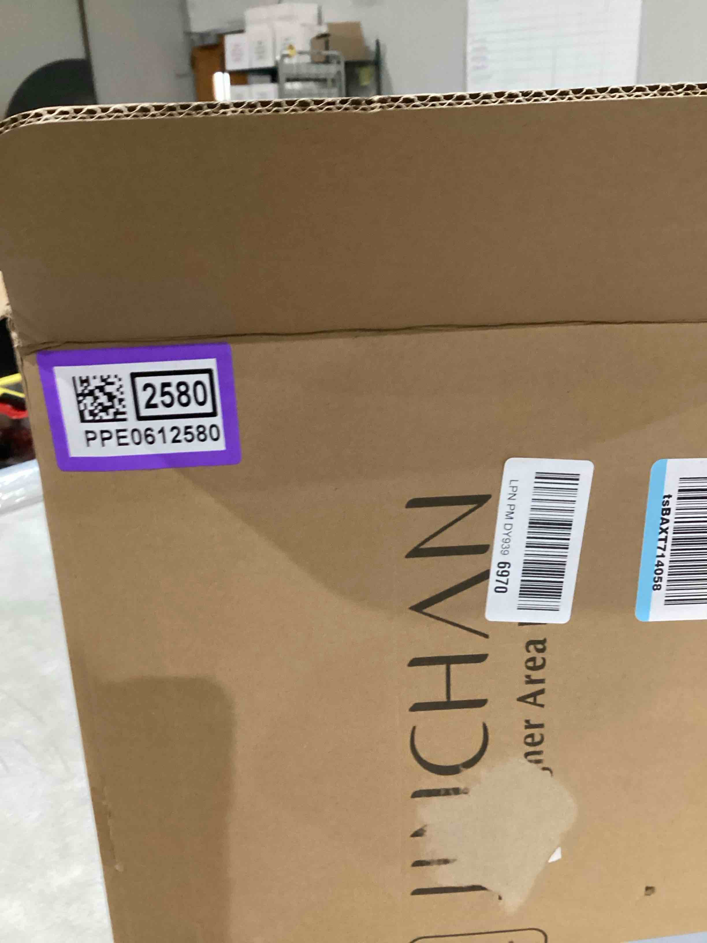 https://s3.amazonaws.com/lotting-images-prod/bidfta/PPE0612580_1749135965605.jpeg