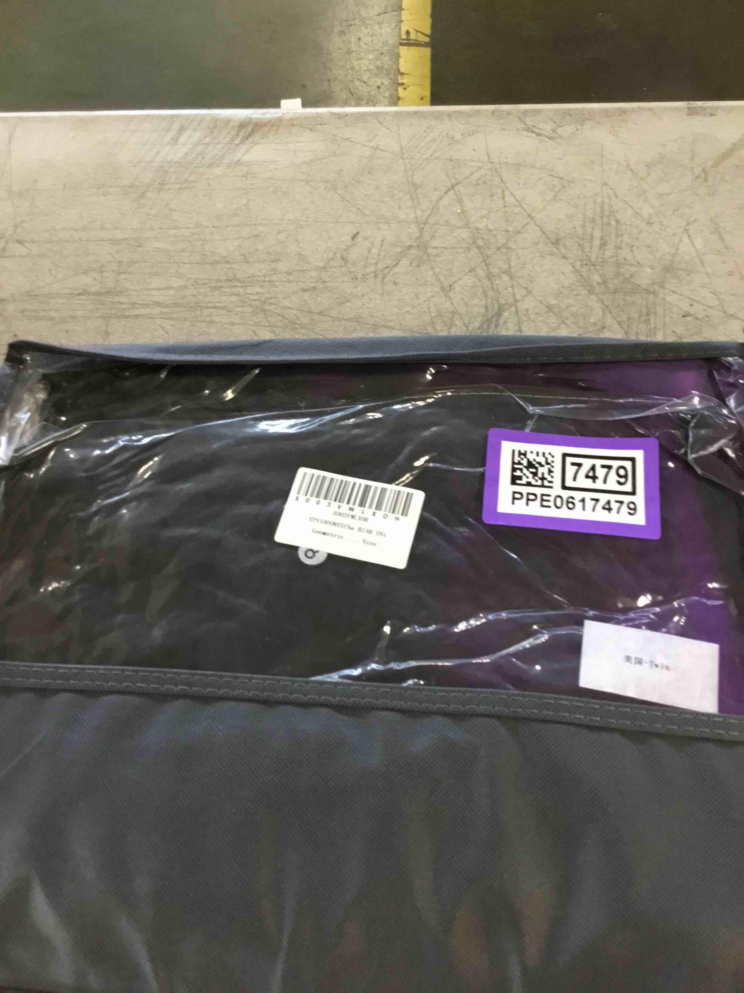 https://s3.amazonaws.com/lotting-images-prod/bidfta/PPE0617479_1730830673643.jpeg