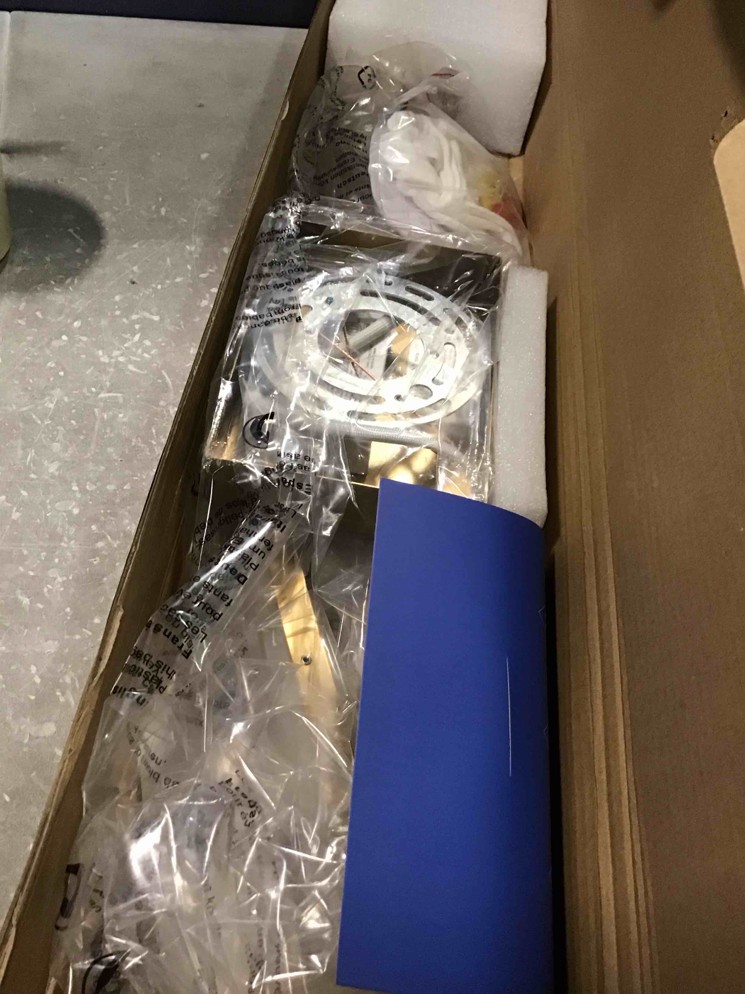 https://s3.amazonaws.com/lotting-images-prod/bidfta/PPE0618489_1730546698025.jpeg