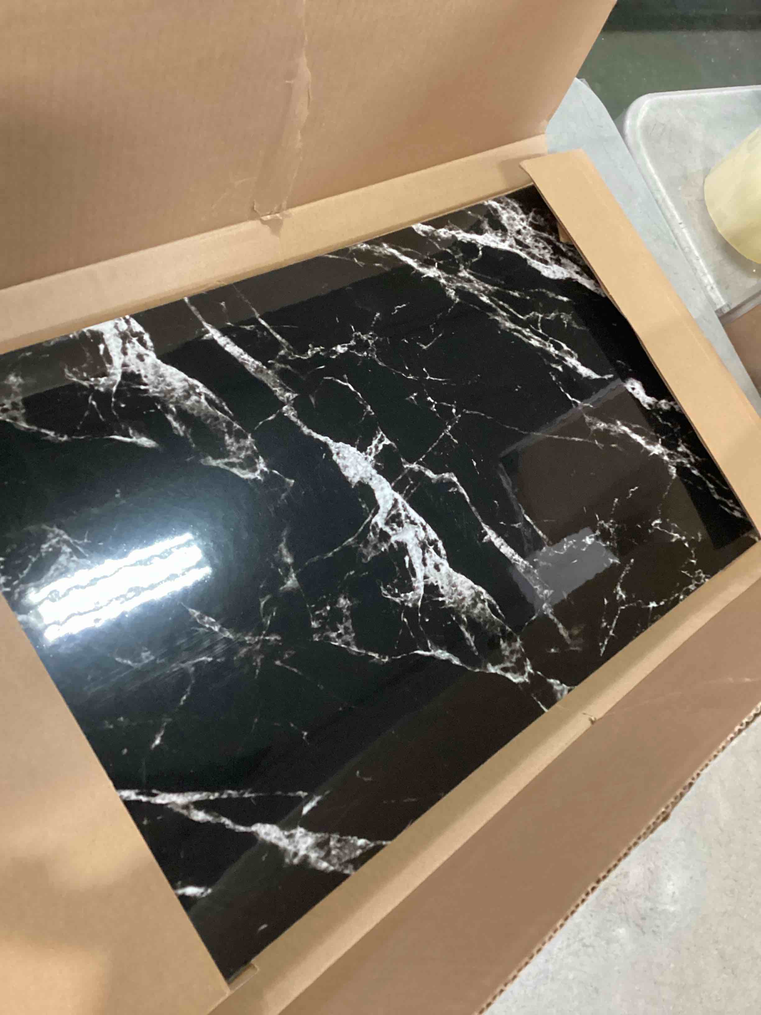 https://s3.amazonaws.com/lotting-images-prod/bidfta/PPE0618912_1730380491189.jpeg