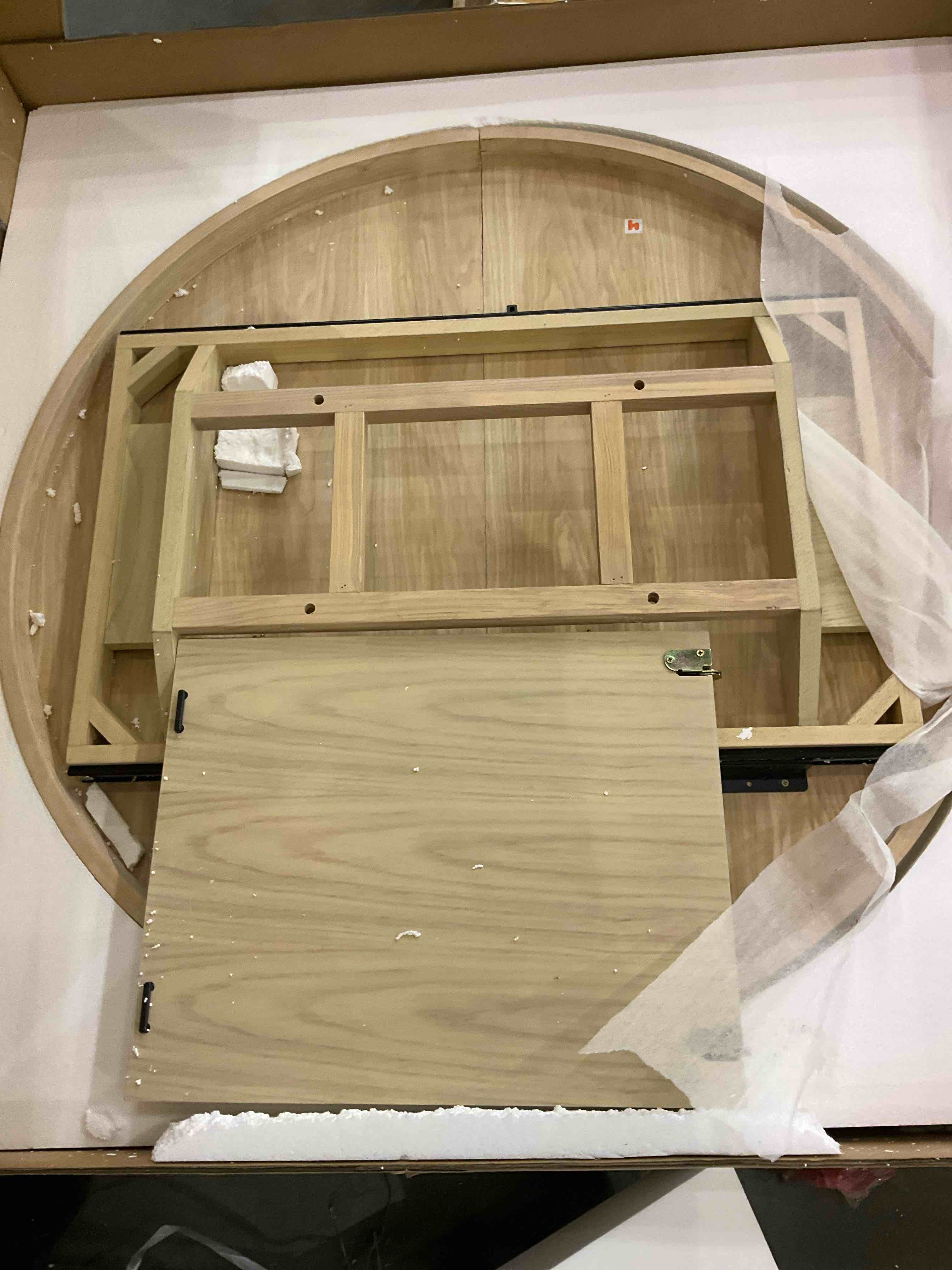 Tailings Oval 55.1'' L x 39.4'' W