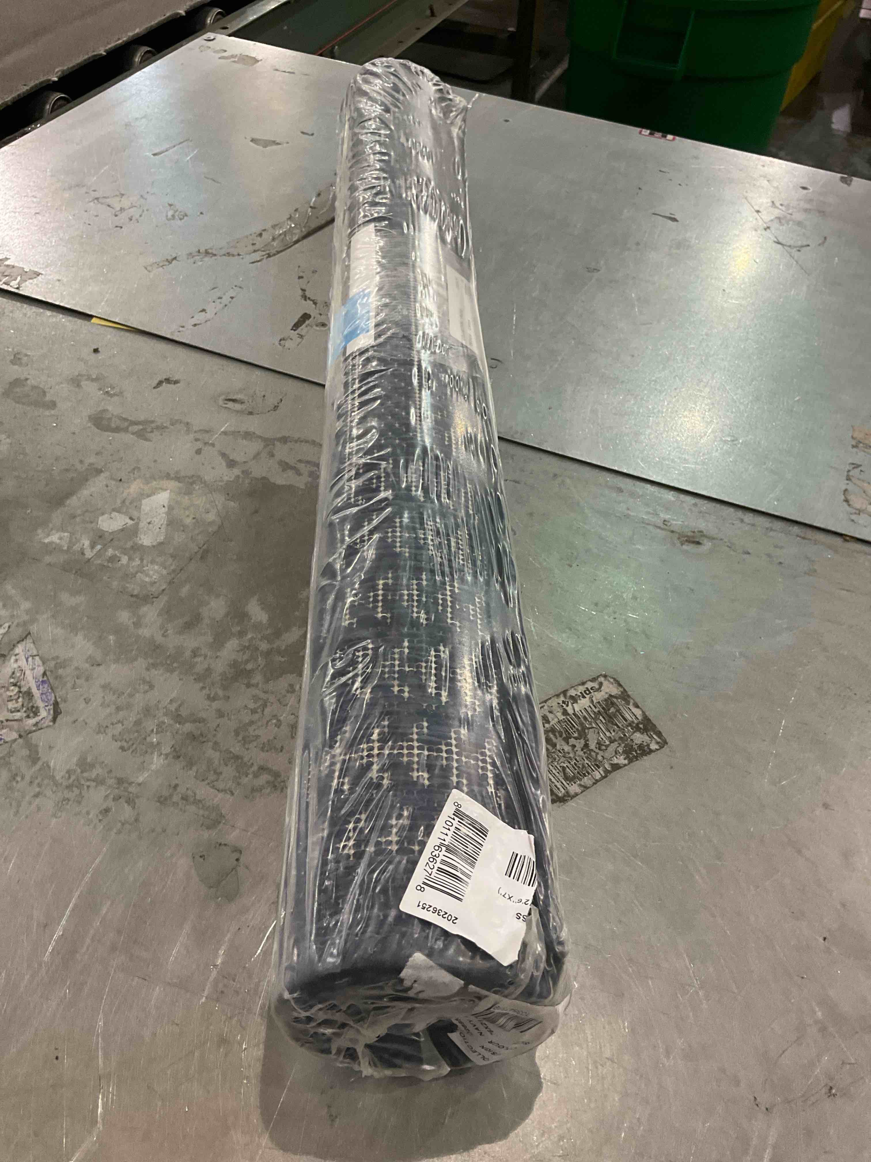 https://s3.amazonaws.com/lotting-images-prod/bidfta/PPE0620697_1732896075150.jpeg