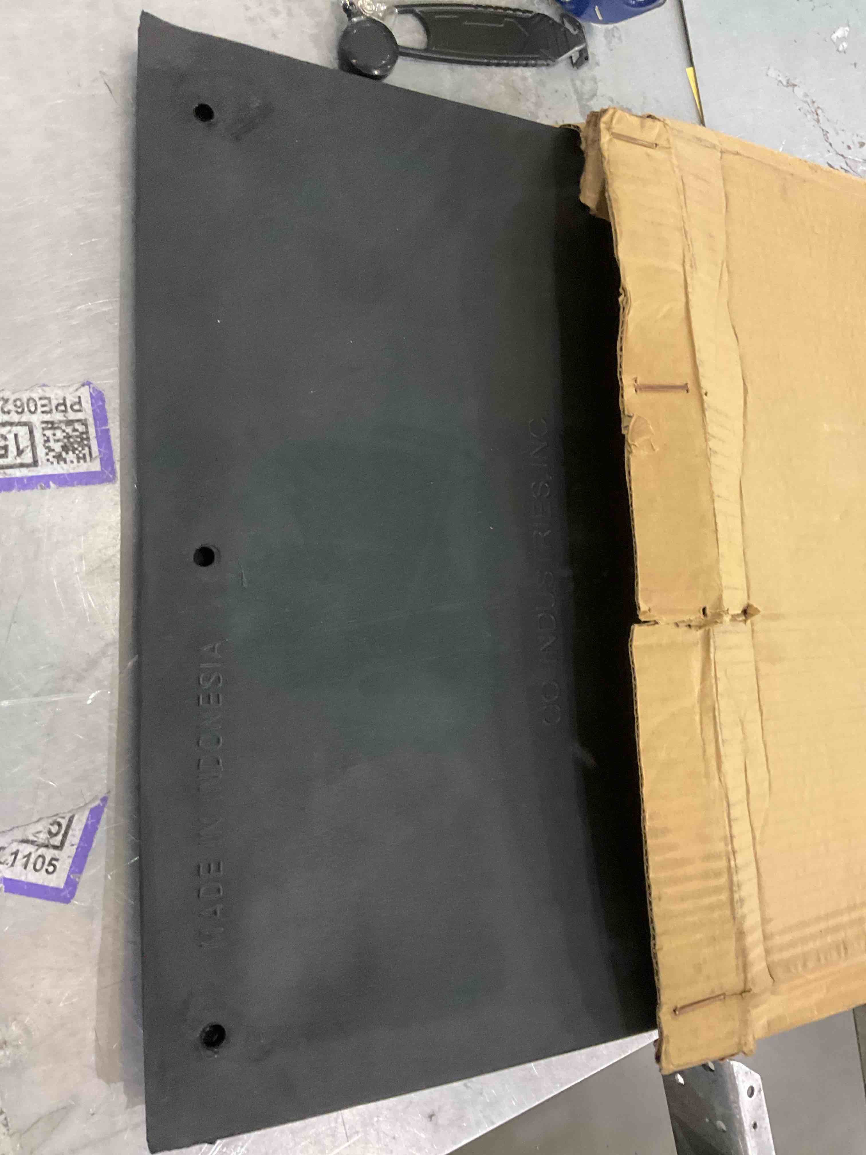 https://s3.amazonaws.com/lotting-images-prod/bidfta/PPE0620796_1732652406415.jpeg