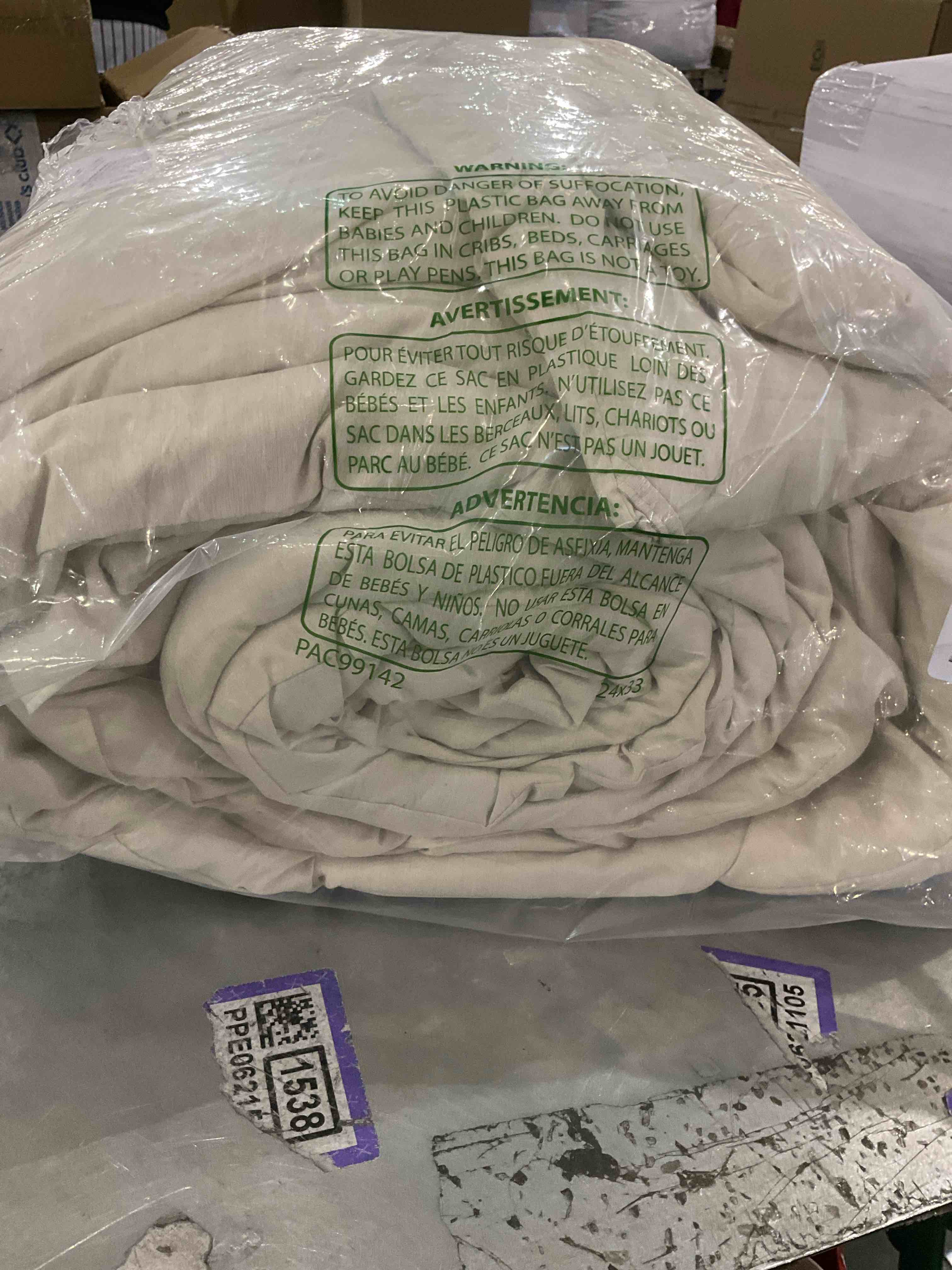 Bedsure Relleno de edredón – Edredones acolchados tamaño individual XL, edredón para todas las estaciones, edredón de plumón alternativo con pestañas en las esquinas (beige, individual XL, 92 x 68 Visita la tienda de Bedsure 4.7 4.7 de 5 estrellas 35,133 calificaciones Características de sostenibilidad 1 característica de sostenibilidad #1 más vendido en Edredones US$42.89 US$42.89 Devoluciones GRATIS