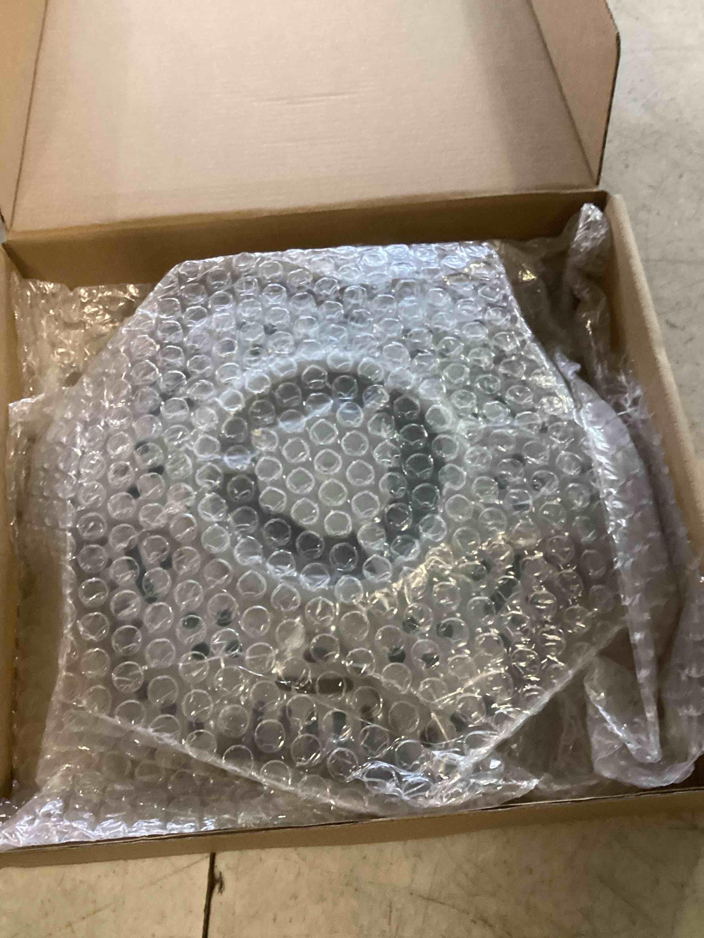 https://s3.amazonaws.com/lotting-images-prod/bidfta/PPE0627111_1730298465142.jpeg