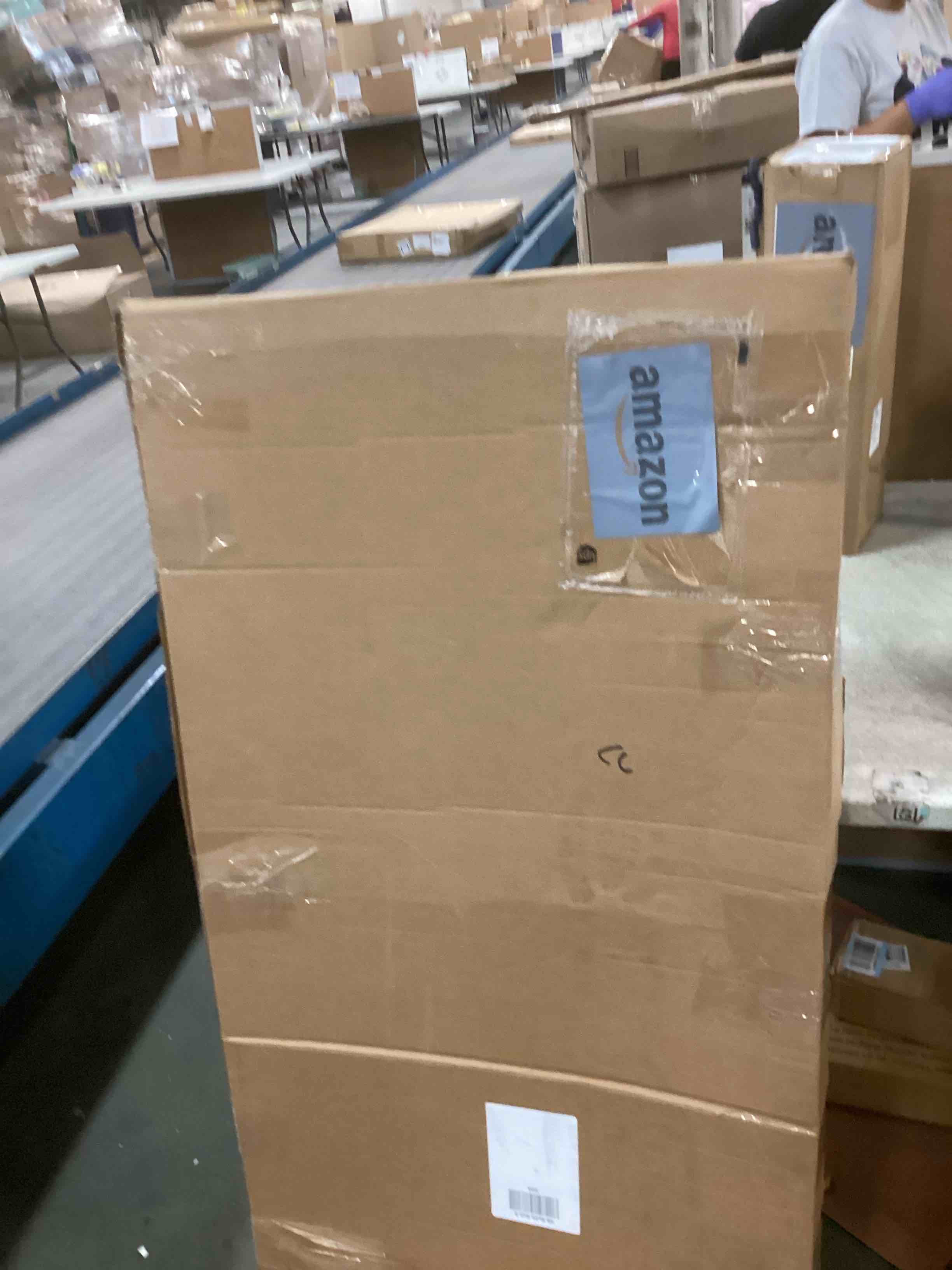 https://s3.amazonaws.com/lotting-images-prod/bidfta/PPE0629332_1731462919641.jpeg