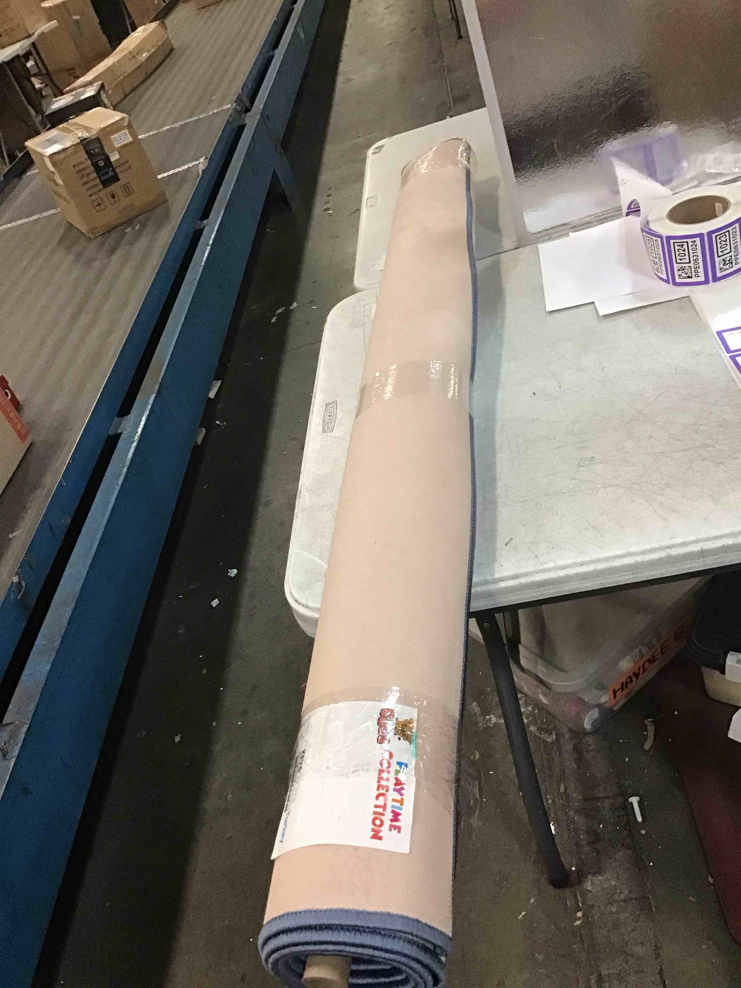 https://s3.amazonaws.com/lotting-images-prod/bidfta/PPE0631034_1730872688921.jpeg