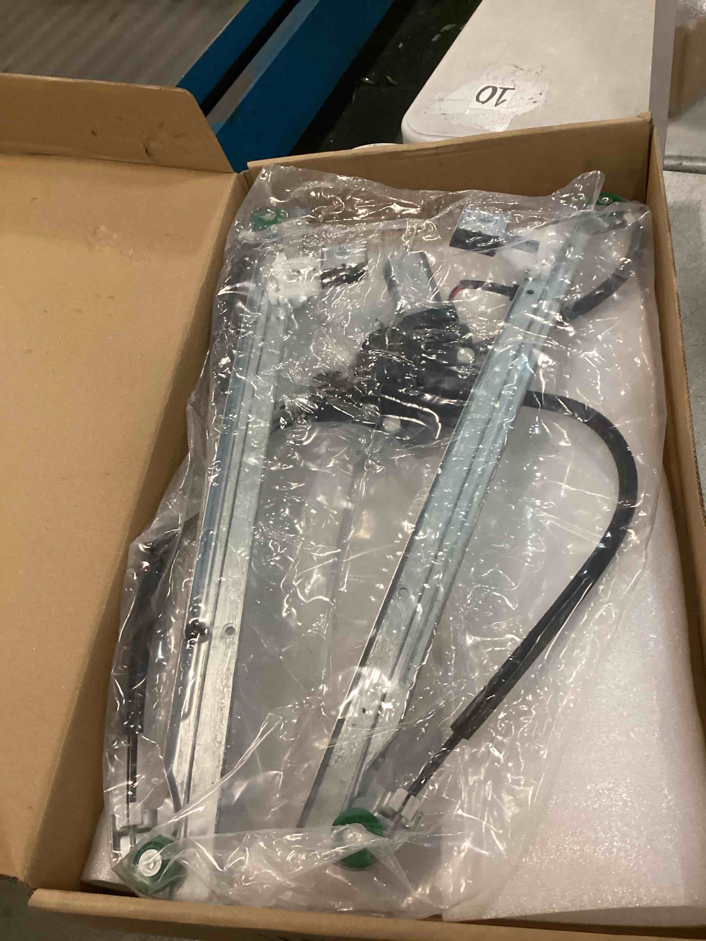 https://s3.amazonaws.com/lotting-images-prod/bidfta/PPE0631639_1730350237466.jpeg