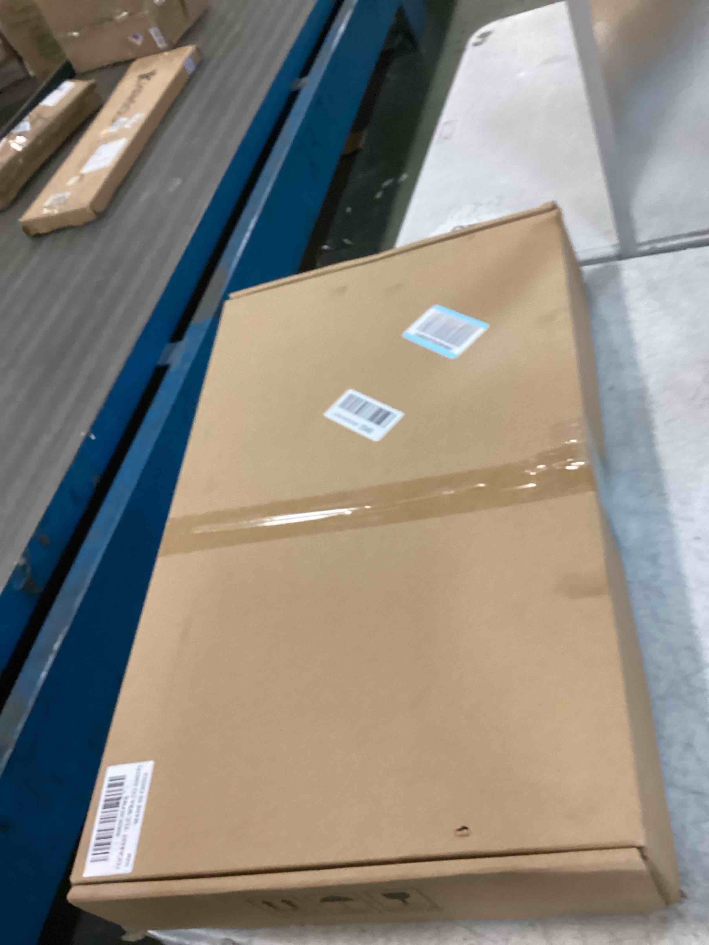 https://s3.amazonaws.com/lotting-images-prod/bidfta/PPE0631639_1730350251134.jpeg