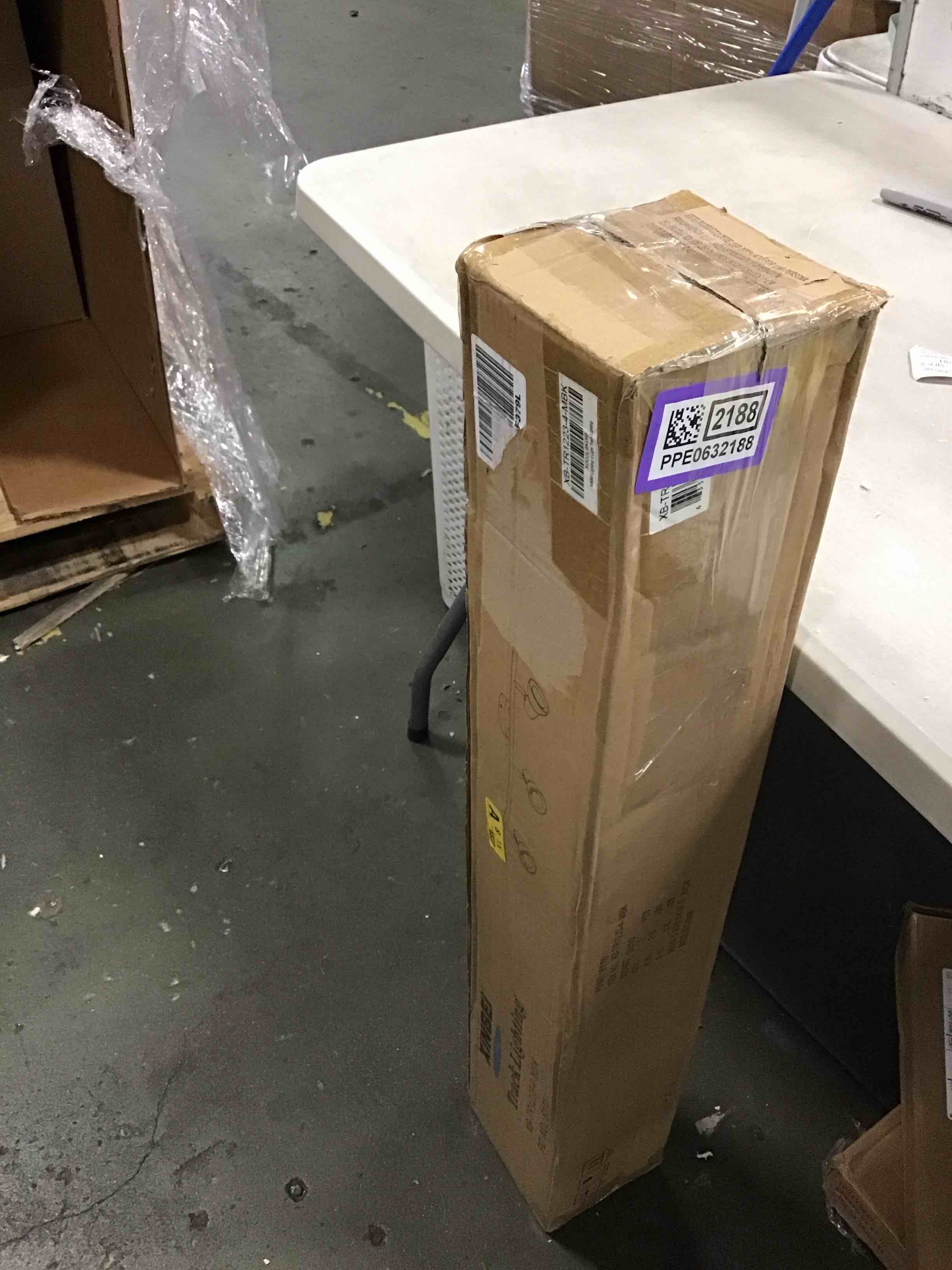 https://s3.amazonaws.com/lotting-images-prod/bidfta/PPE0632188_1731946254289.jpeg