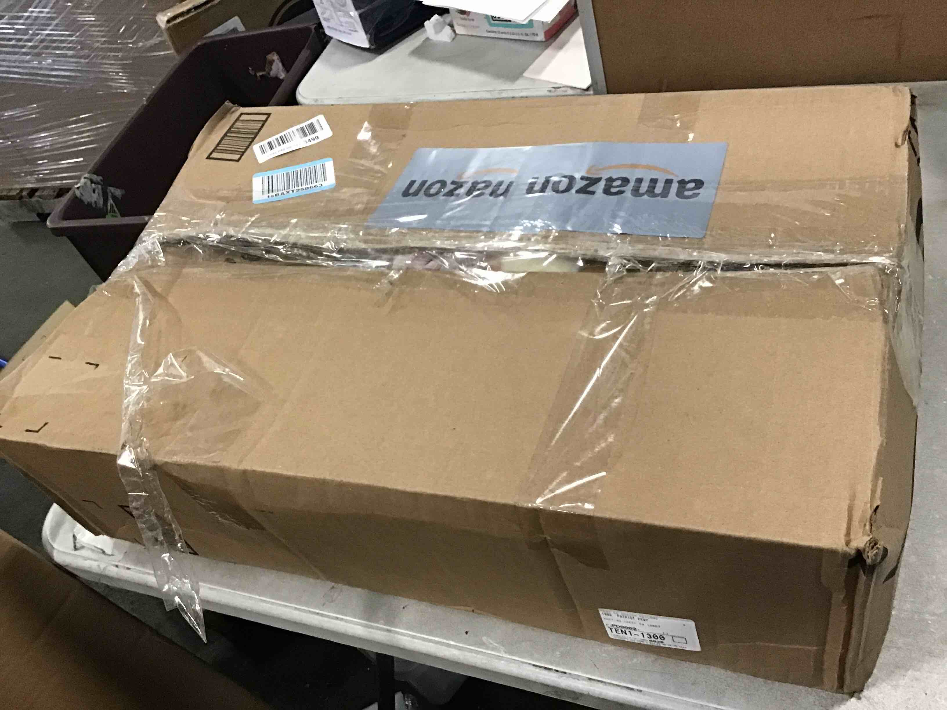 https://s3.amazonaws.com/lotting-images-prod/bidfta/PPE0632360_1731170156296.jpeg