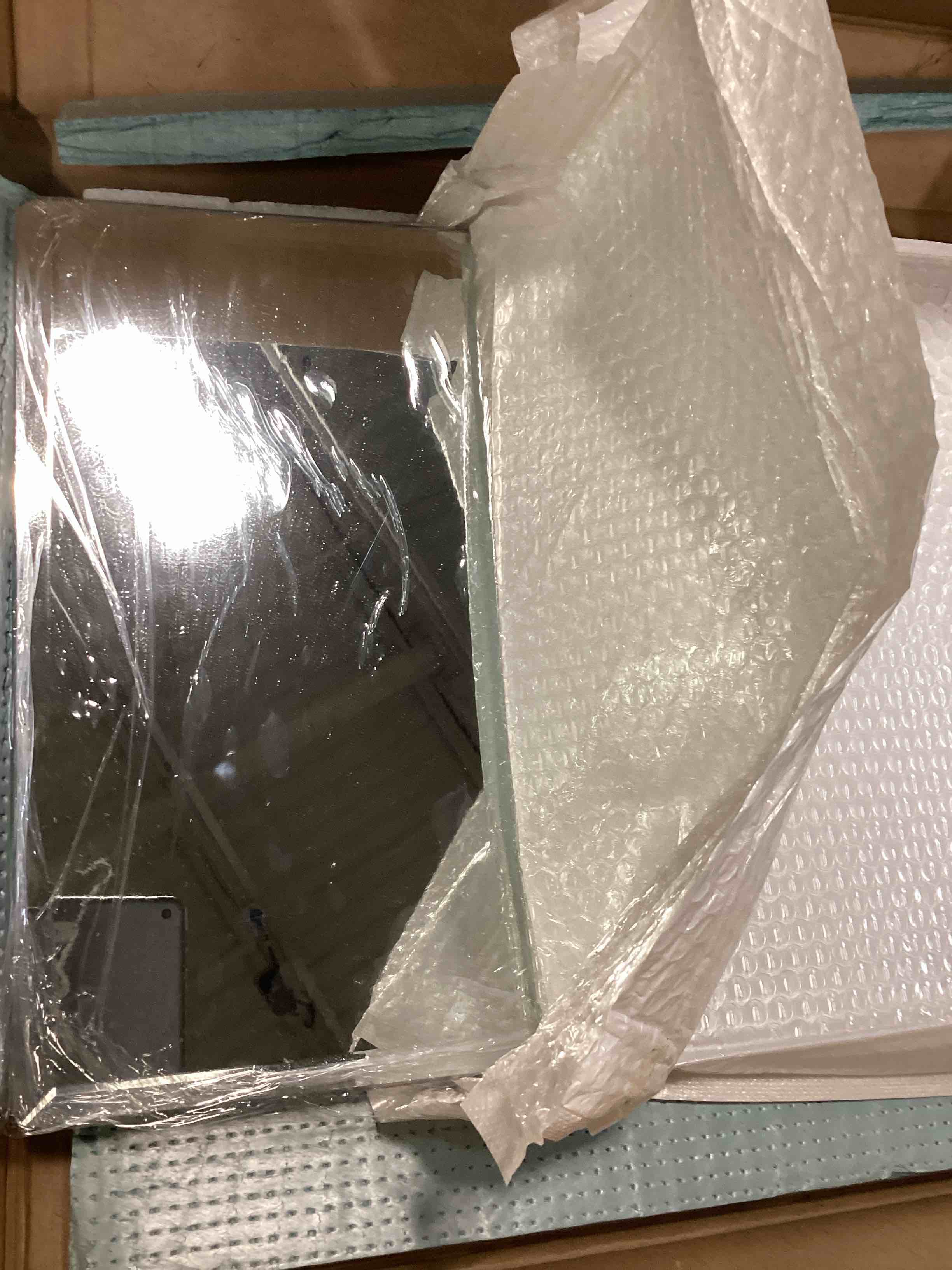 https://s3.amazonaws.com/lotting-images-prod/bidfta/PPE0633041_1730852382689.jpeg