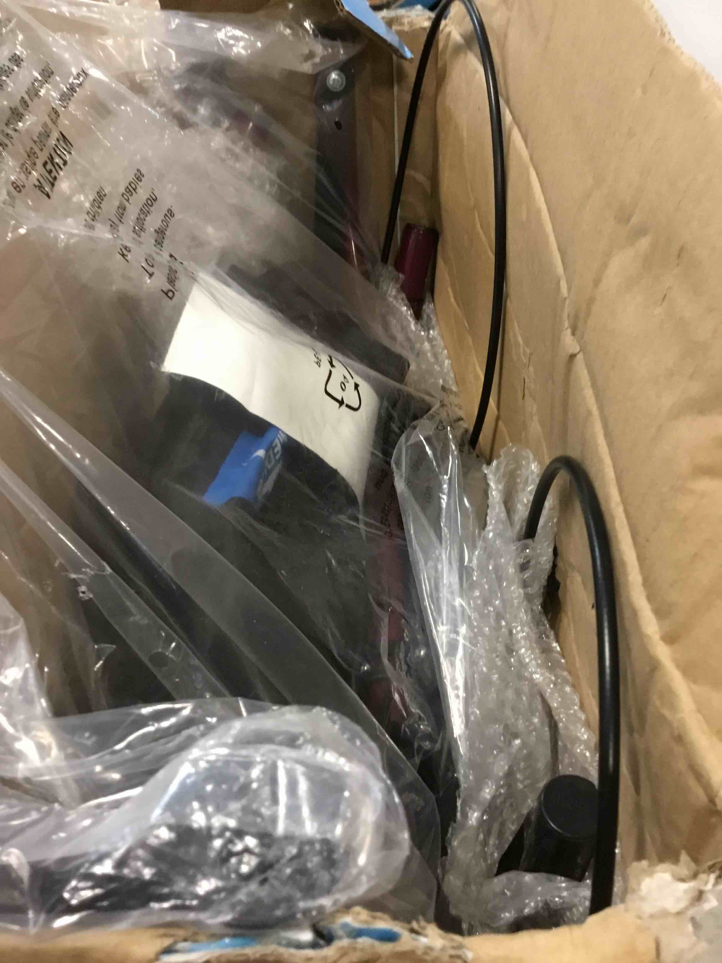 https://s3.amazonaws.com/lotting-images-prod/bidfta/PPE0633504_1730391706182.jpeg