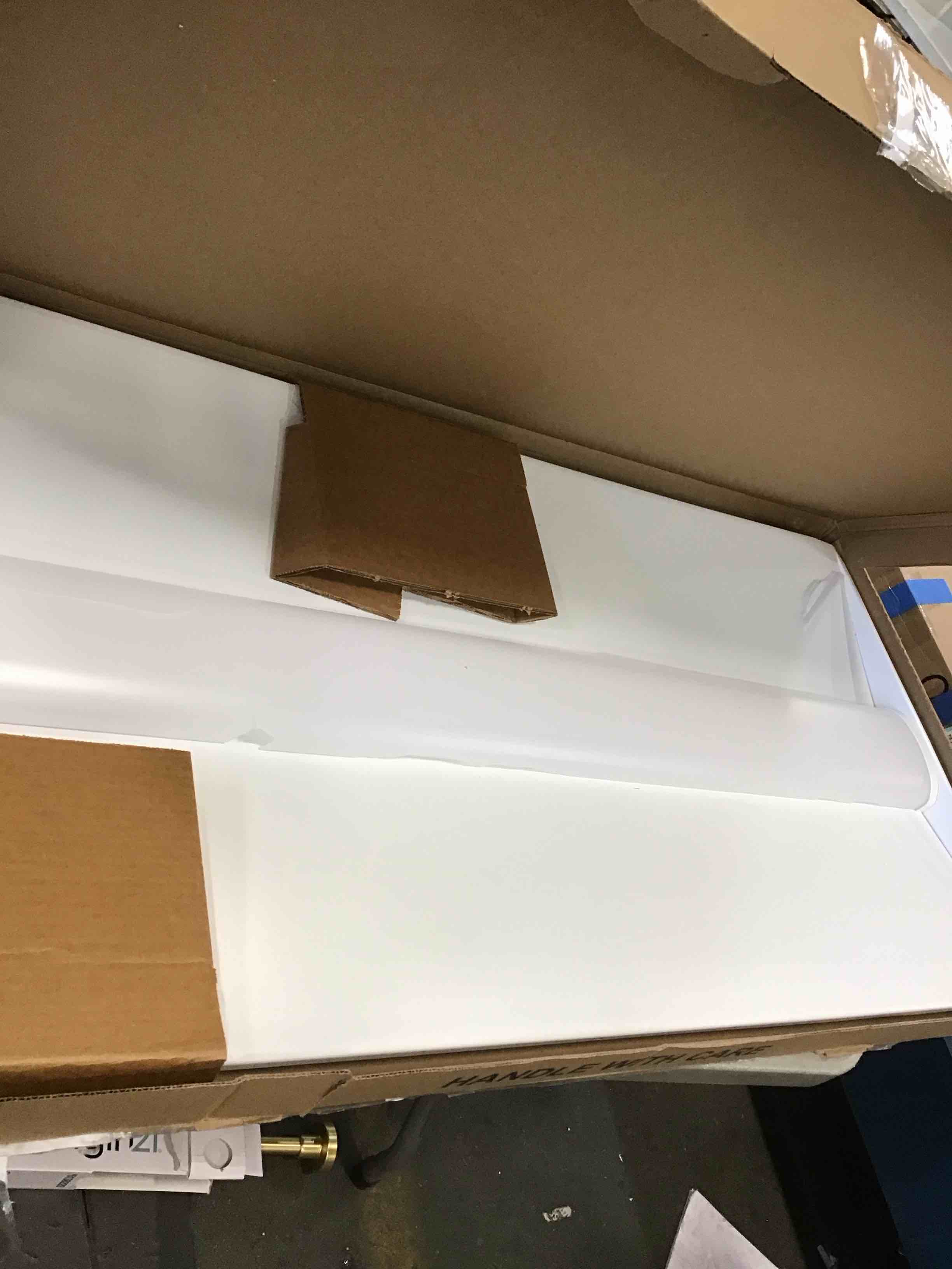 https://s3.amazonaws.com/lotting-images-prod/bidfta/PPE0634204_1730996446524.jpeg