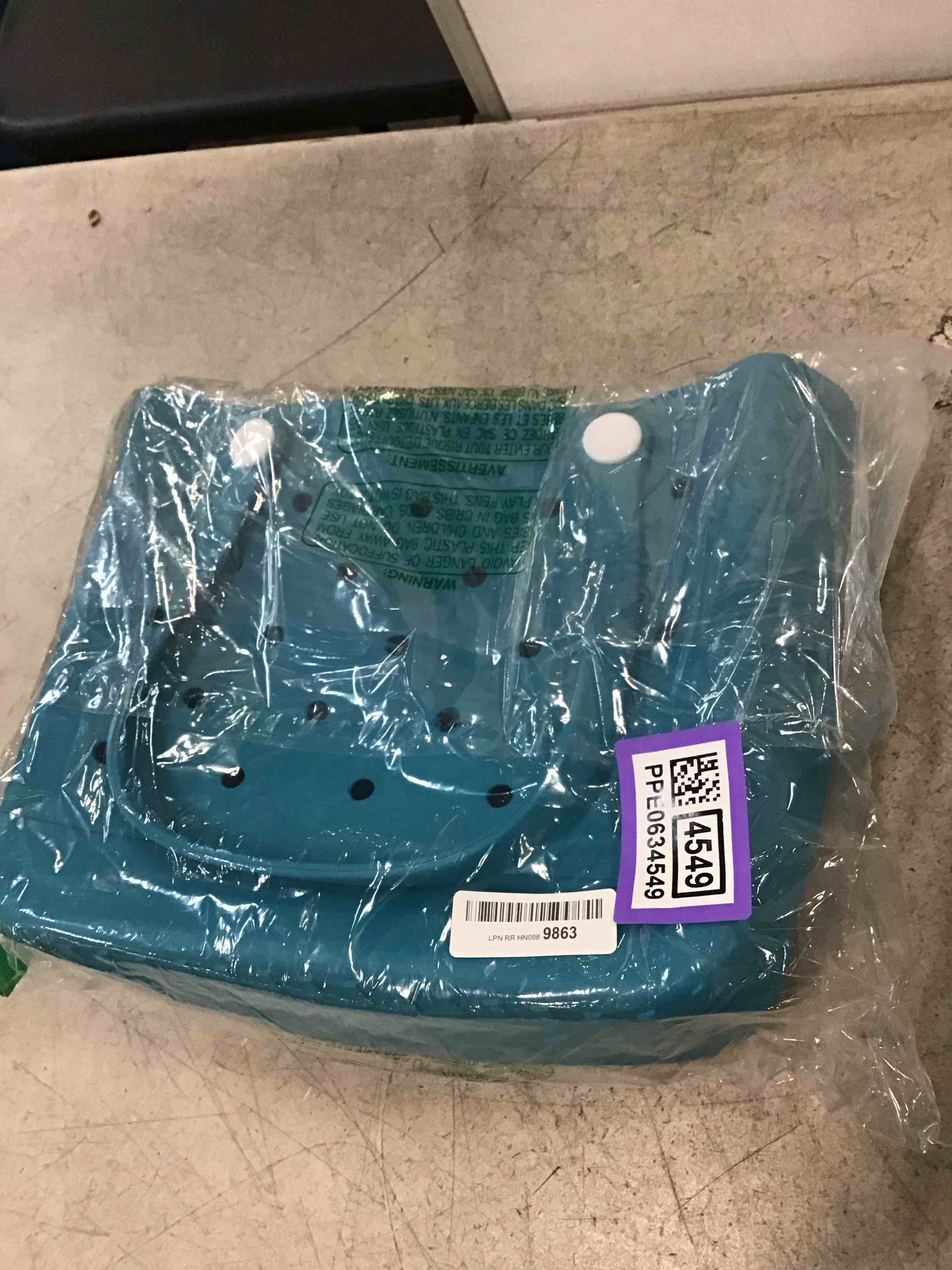 https://s3.amazonaws.com/lotting-images-prod/bidfta/PPE0634549_1730895575551.jpeg