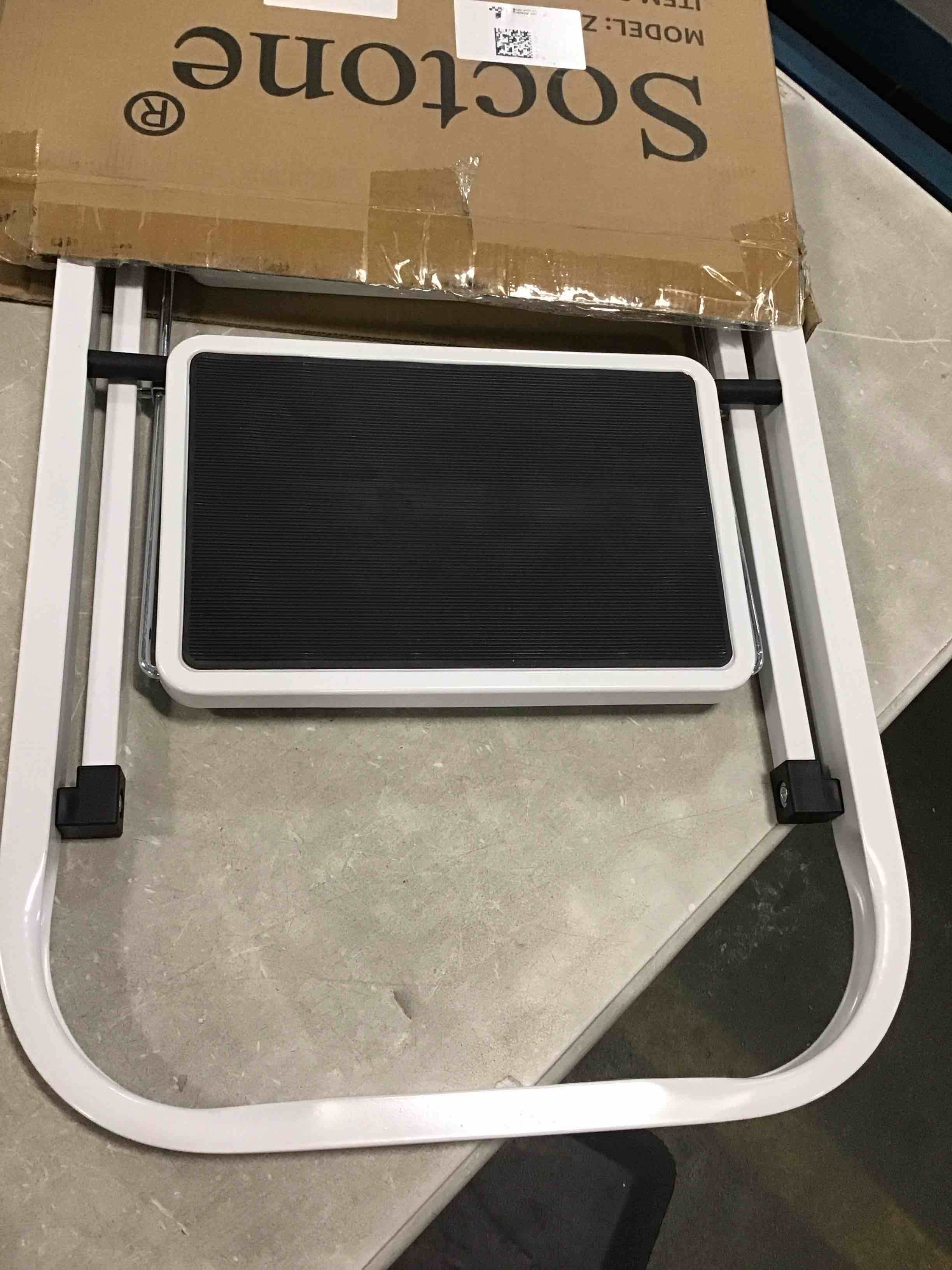 https://s3.amazonaws.com/lotting-images-prod/bidfta/PPE0635148_1730488915072.jpeg