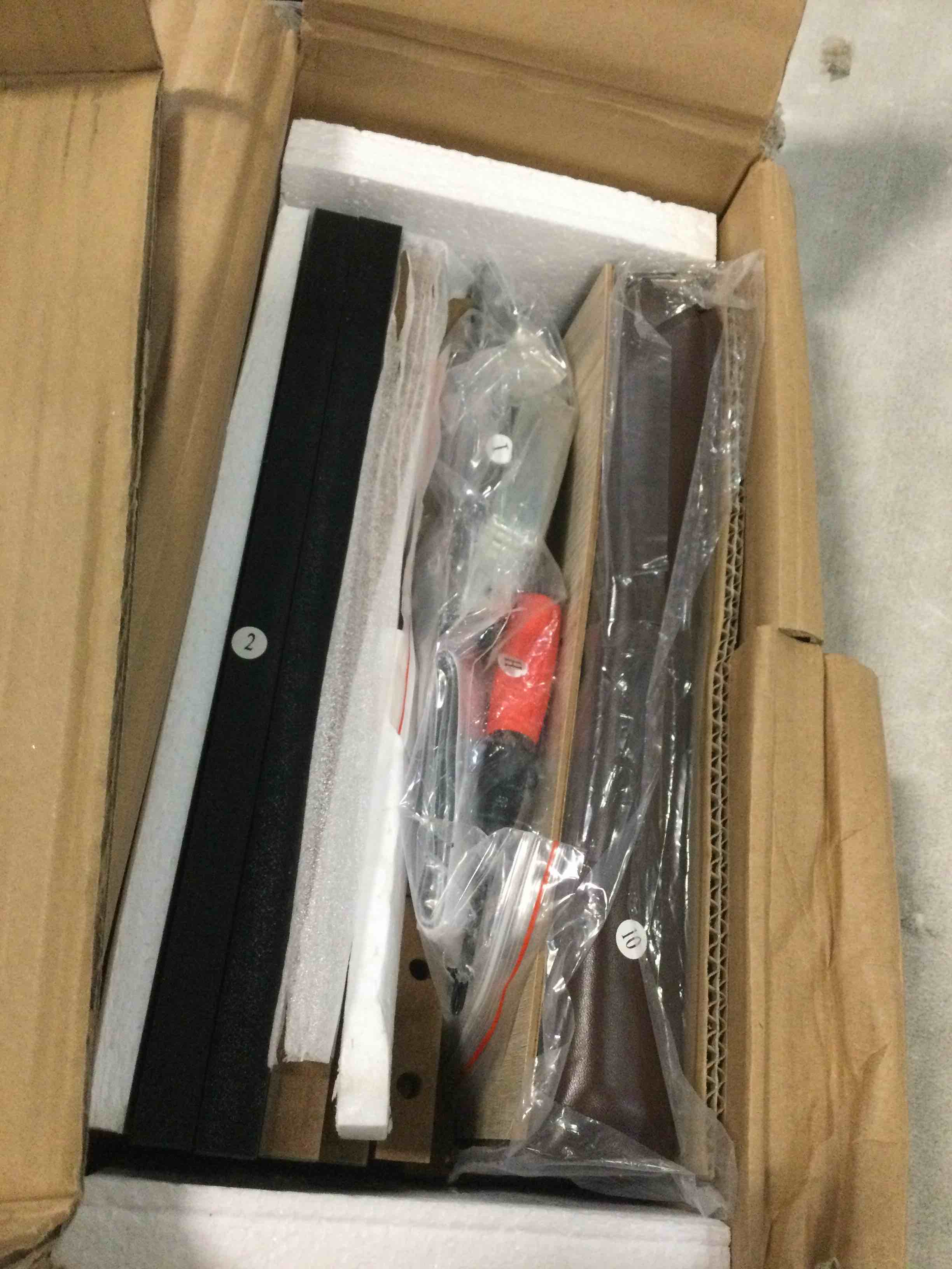 https://s3.amazonaws.com/lotting-images-prod/bidfta/PPE0635563_1730381425838.jpeg