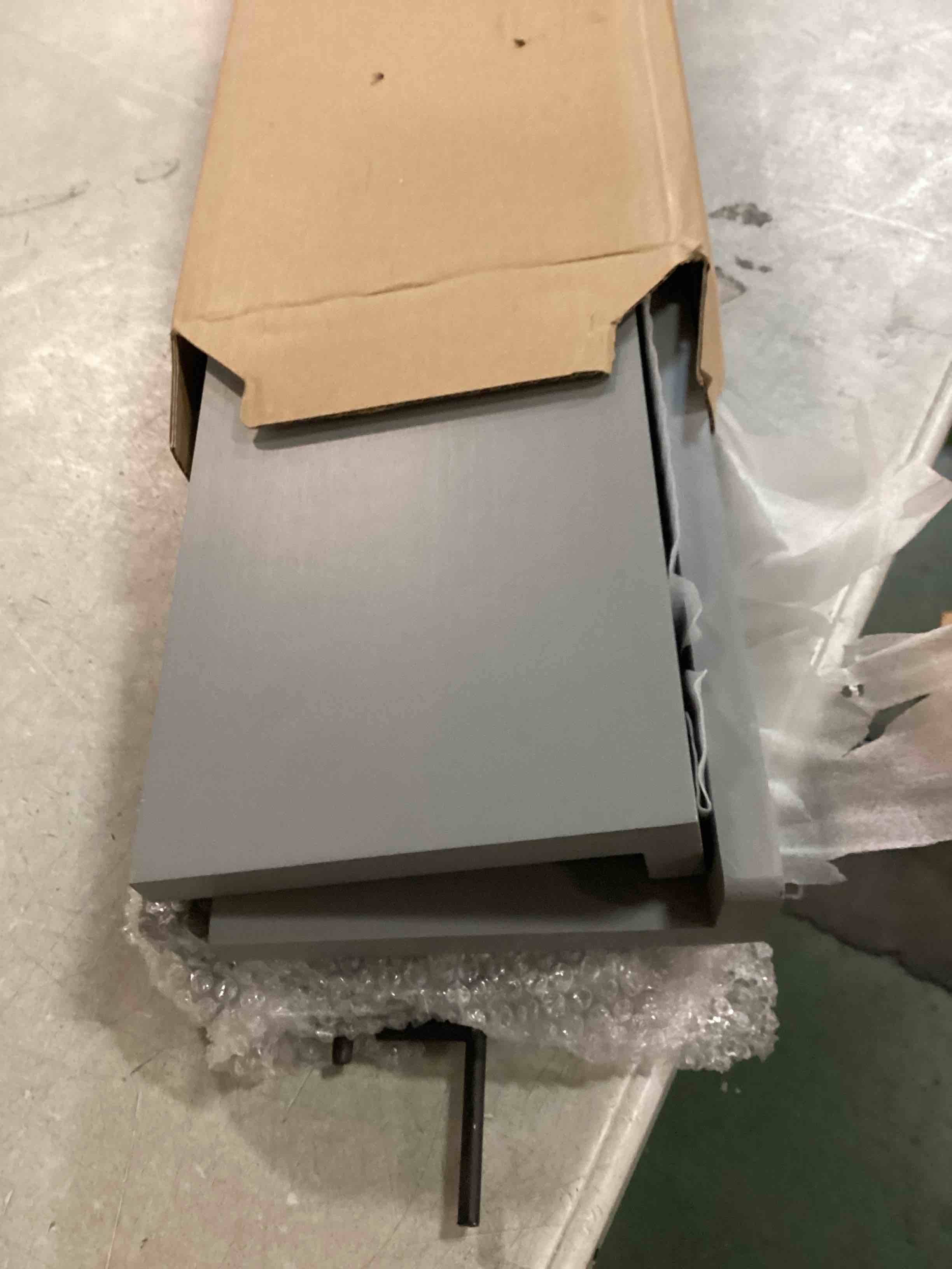 https://s3.amazonaws.com/lotting-images-prod/bidfta/PPE0636086_1731977912173.jpeg