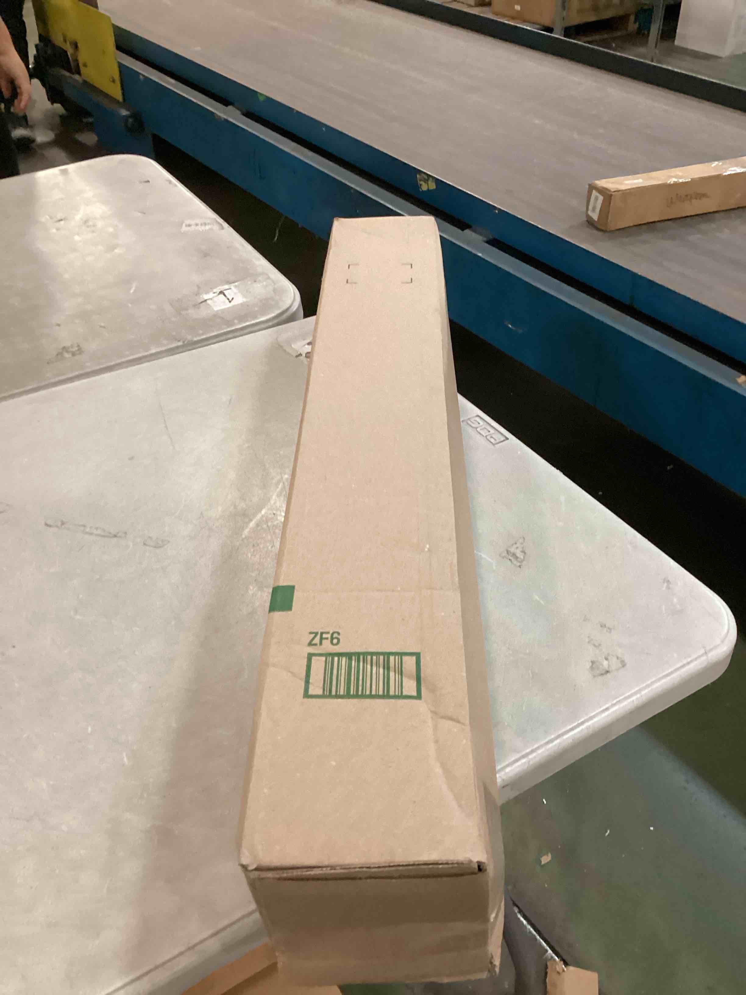 https://s3.amazonaws.com/lotting-images-prod/bidfta/PPE0637171_1731366306827.jpeg