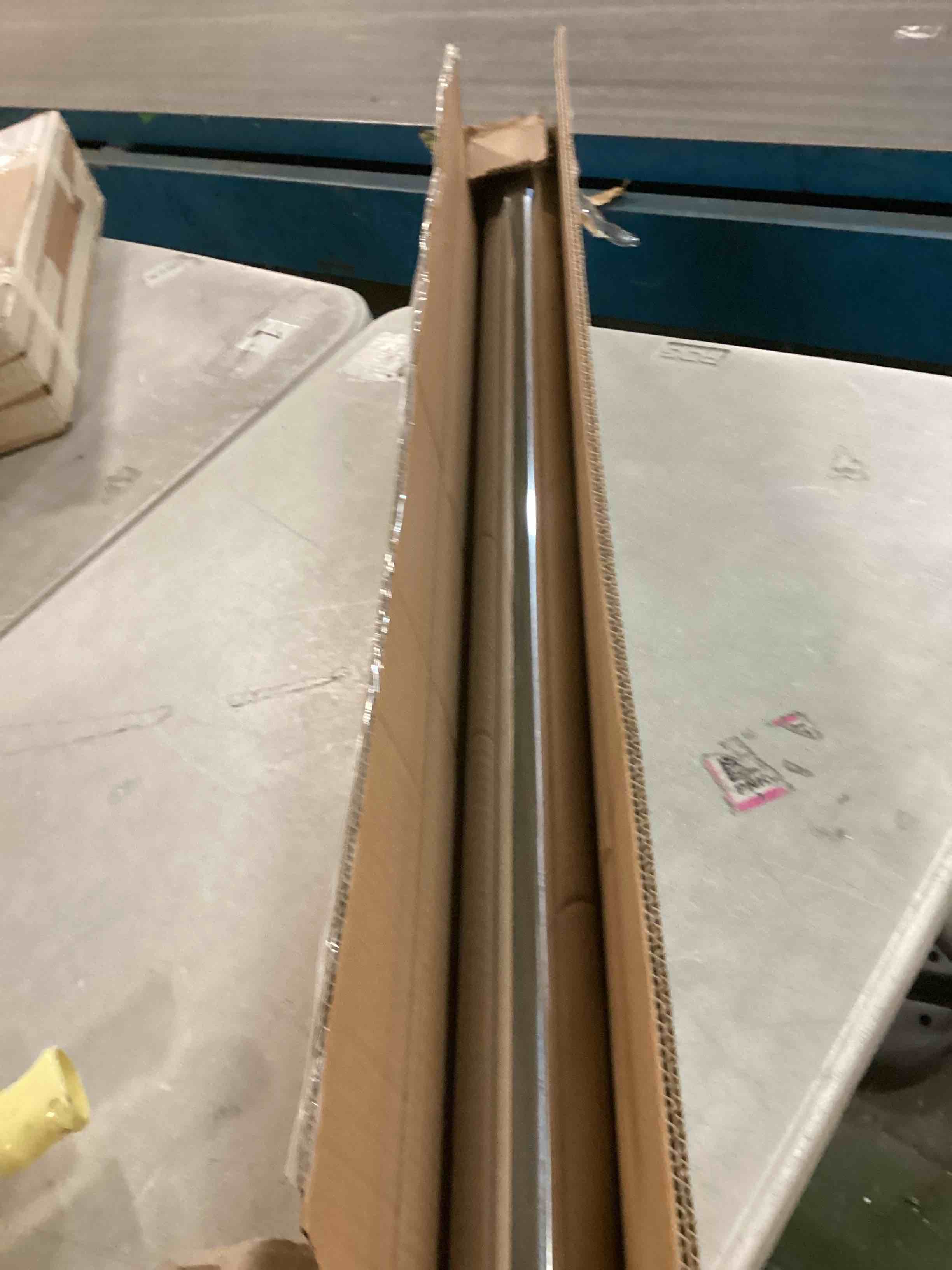 https://s3.amazonaws.com/lotting-images-prod/bidfta/PPE0637283_1731121598906.jpeg