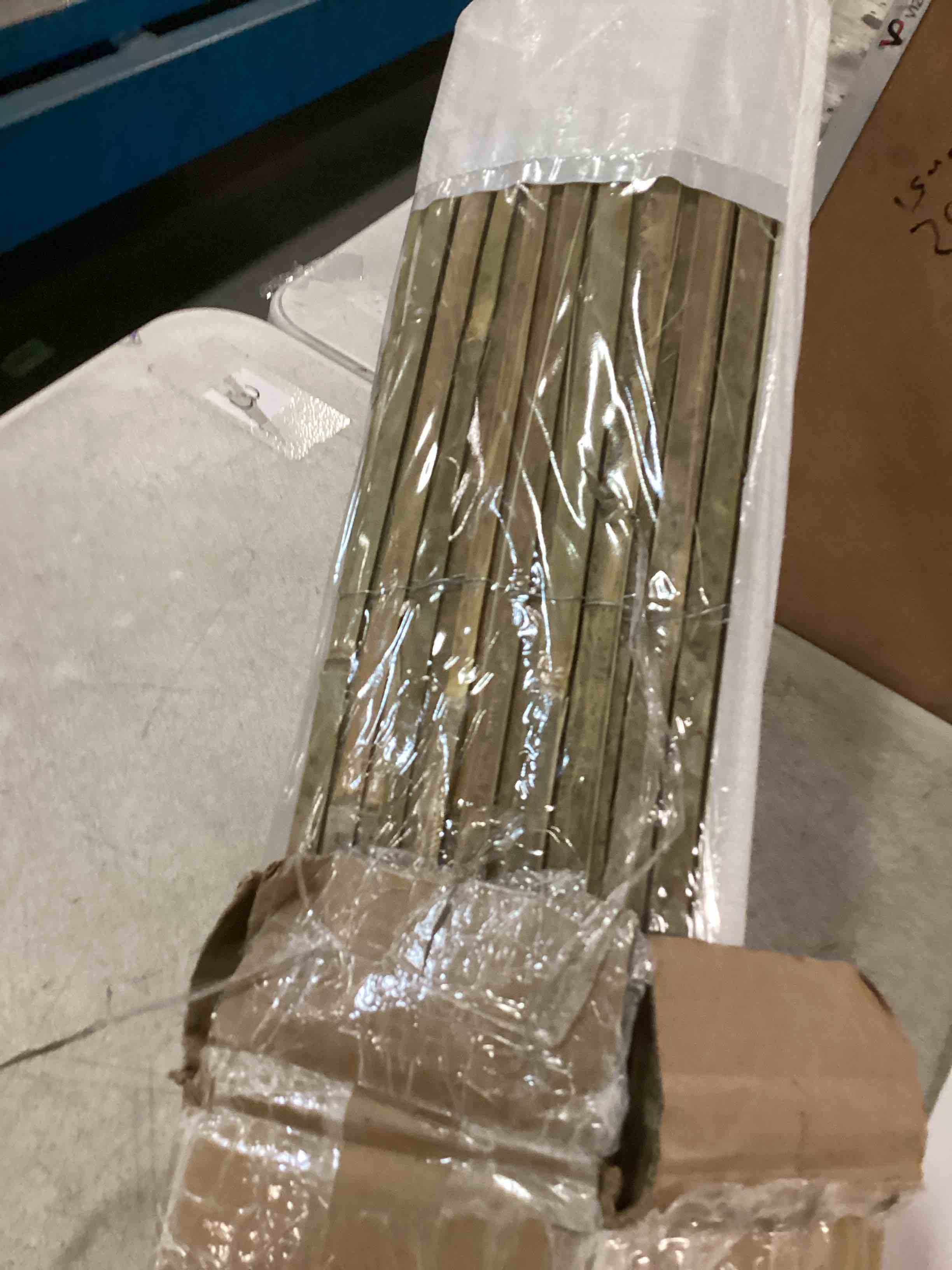 https://s3.amazonaws.com/lotting-images-prod/bidfta/PPE0637792_1730373582988.jpeg