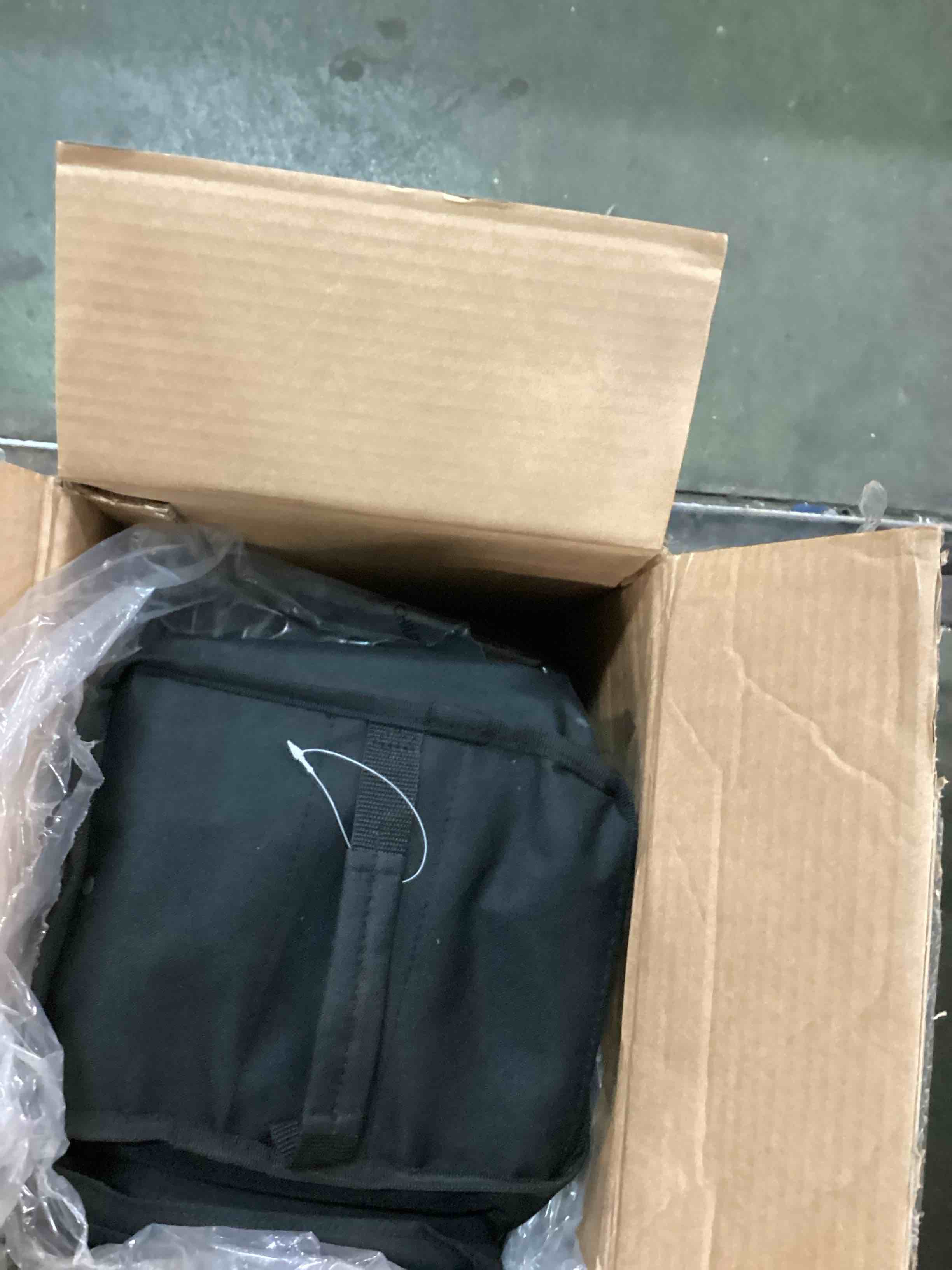 https://s3.amazonaws.com/lotting-images-prod/bidfta/PPE0637811_1730376669062.jpeg