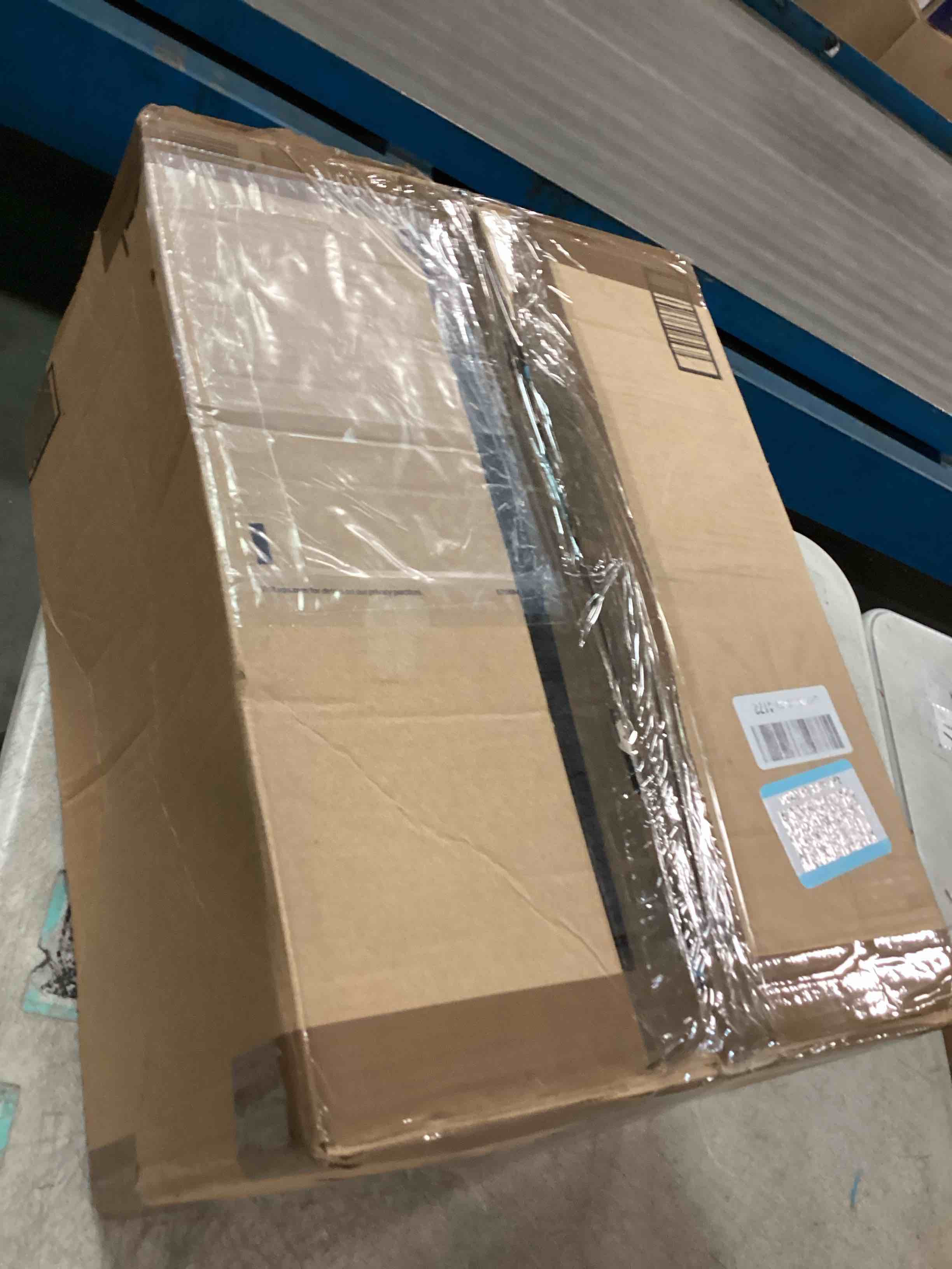 https://s3.amazonaws.com/lotting-images-prod/bidfta/PPE0637812_1730376753151.jpeg