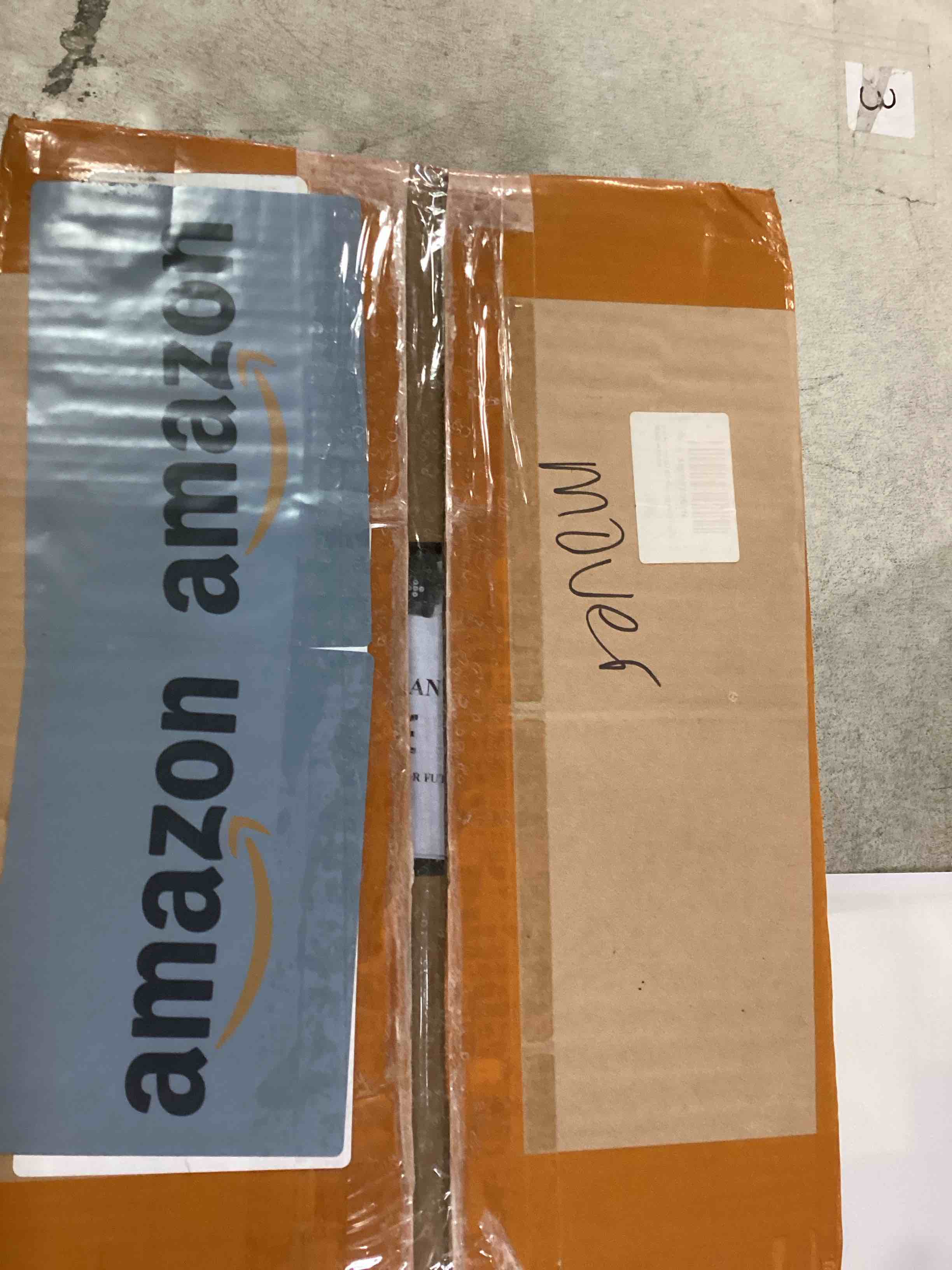 https://s3.amazonaws.com/lotting-images-prod/bidfta/PPE0637981_1730296557415.jpeg