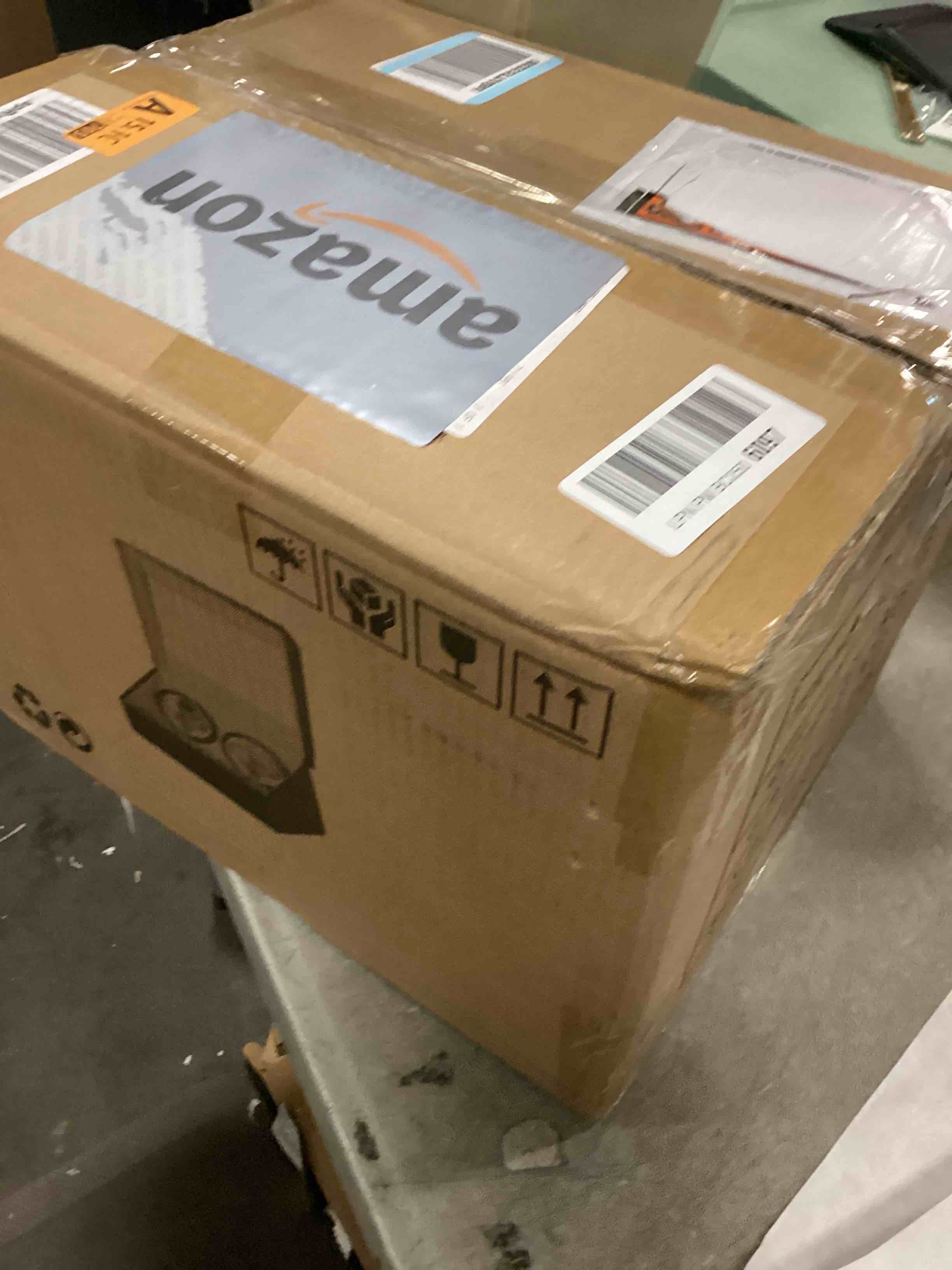 https://s3.amazonaws.com/lotting-images-prod/bidfta/PPE0638041_1731331504994.jpeg