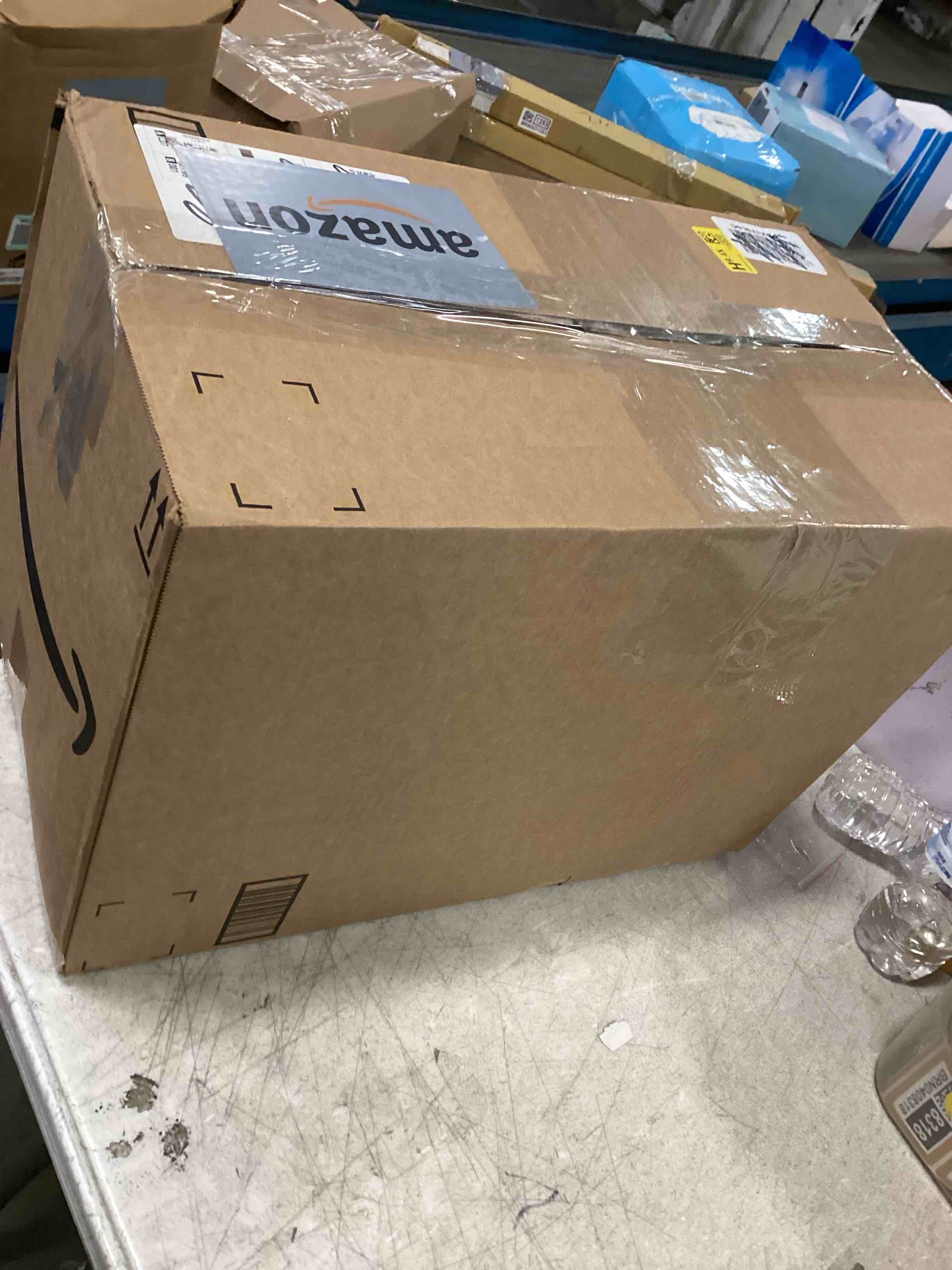 https://s3.amazonaws.com/lotting-images-prod/bidfta/PPE0638143_1730994998159.jpeg