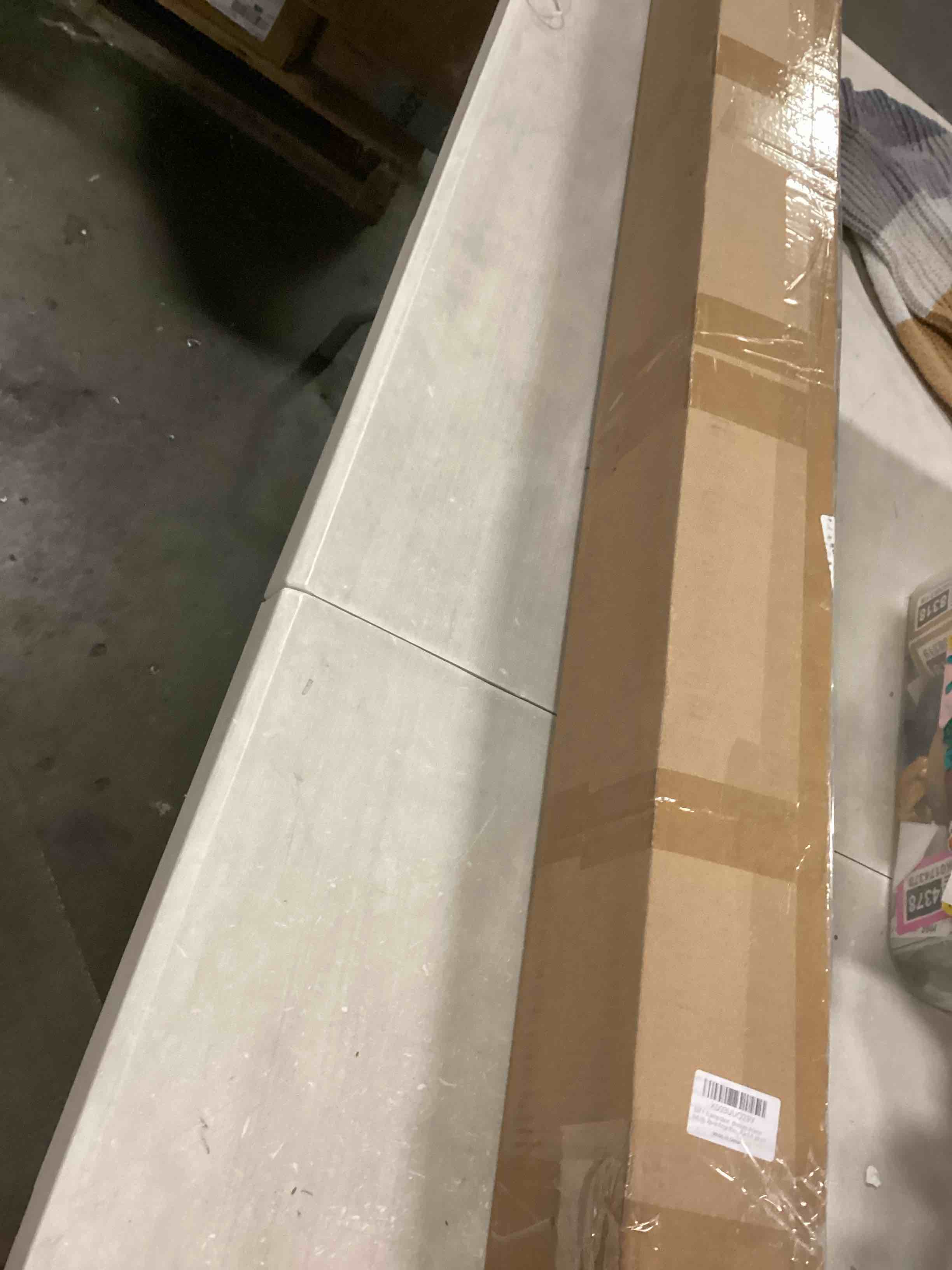 https://s3.amazonaws.com/lotting-images-prod/bidfta/PPE0638435_1730896162788.jpeg