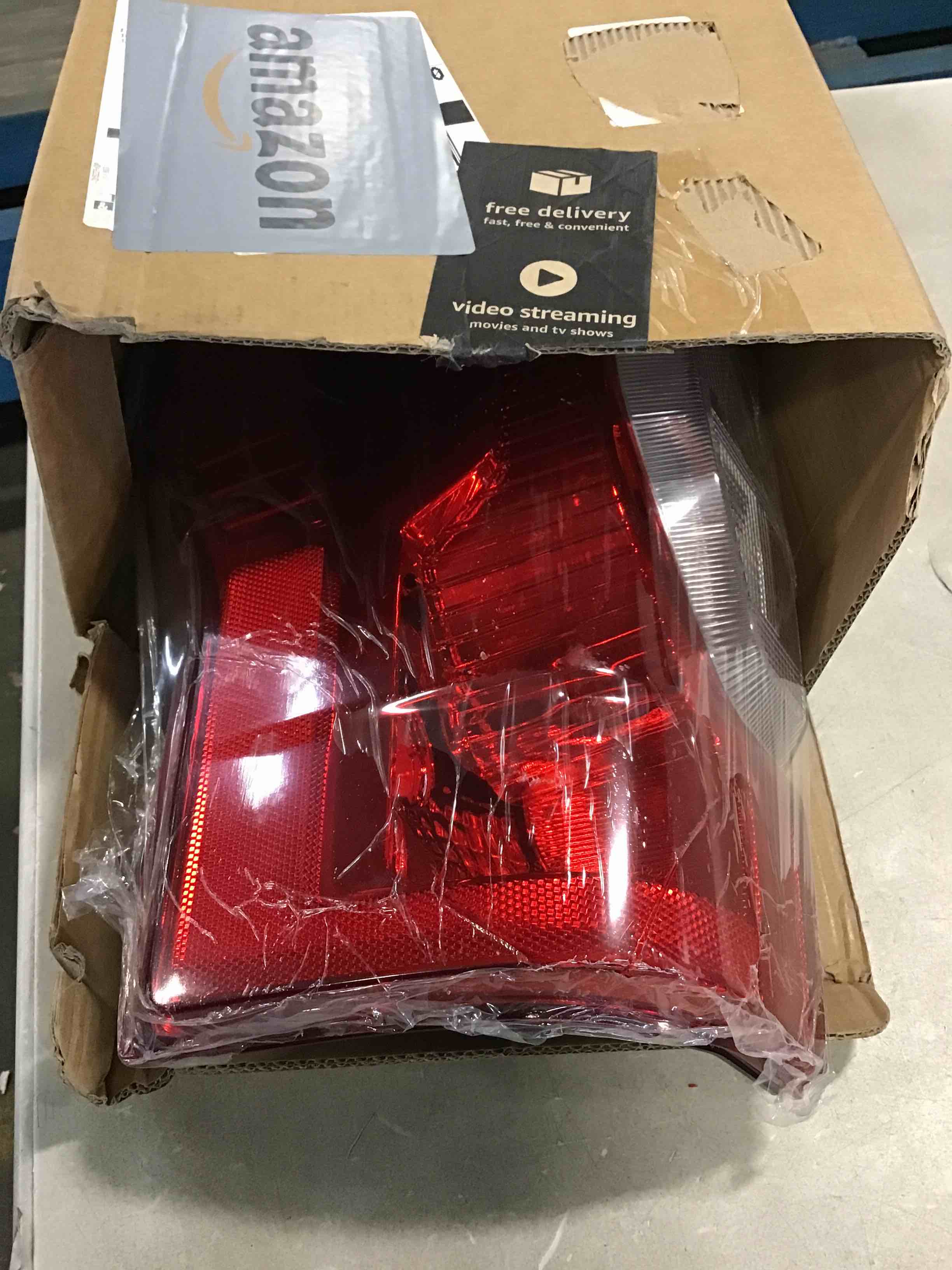 https://s3.amazonaws.com/lotting-images-prod/bidfta/PPE0639233_1730480868236.jpeg