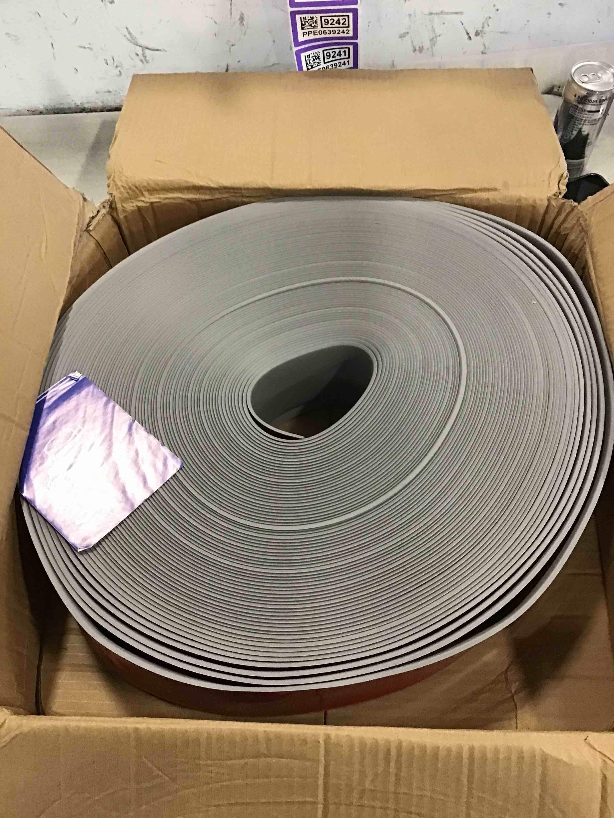 https://s3.amazonaws.com/lotting-images-prod/bidfta/PPE0639235_1730481127741.jpeg