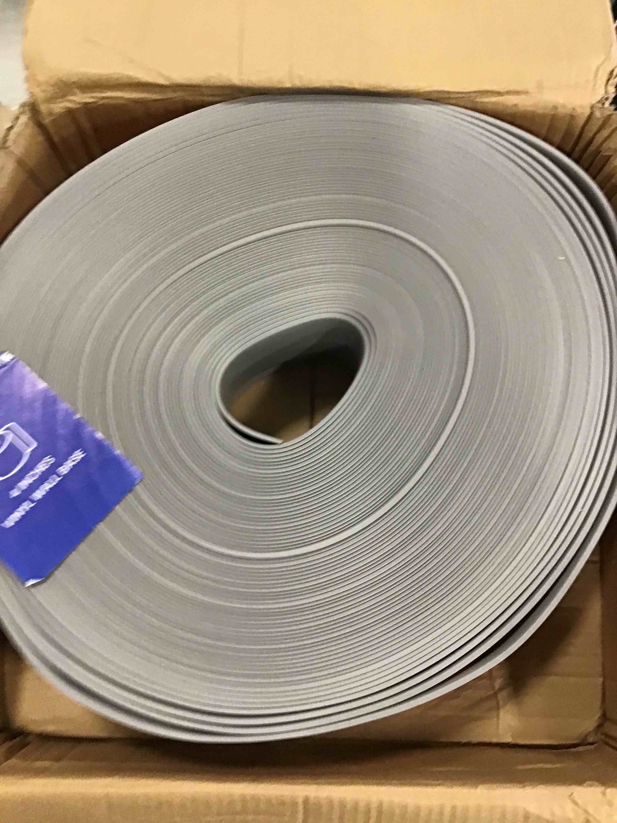https://s3.amazonaws.com/lotting-images-prod/bidfta/PPE0639235_1730481131730.jpeg