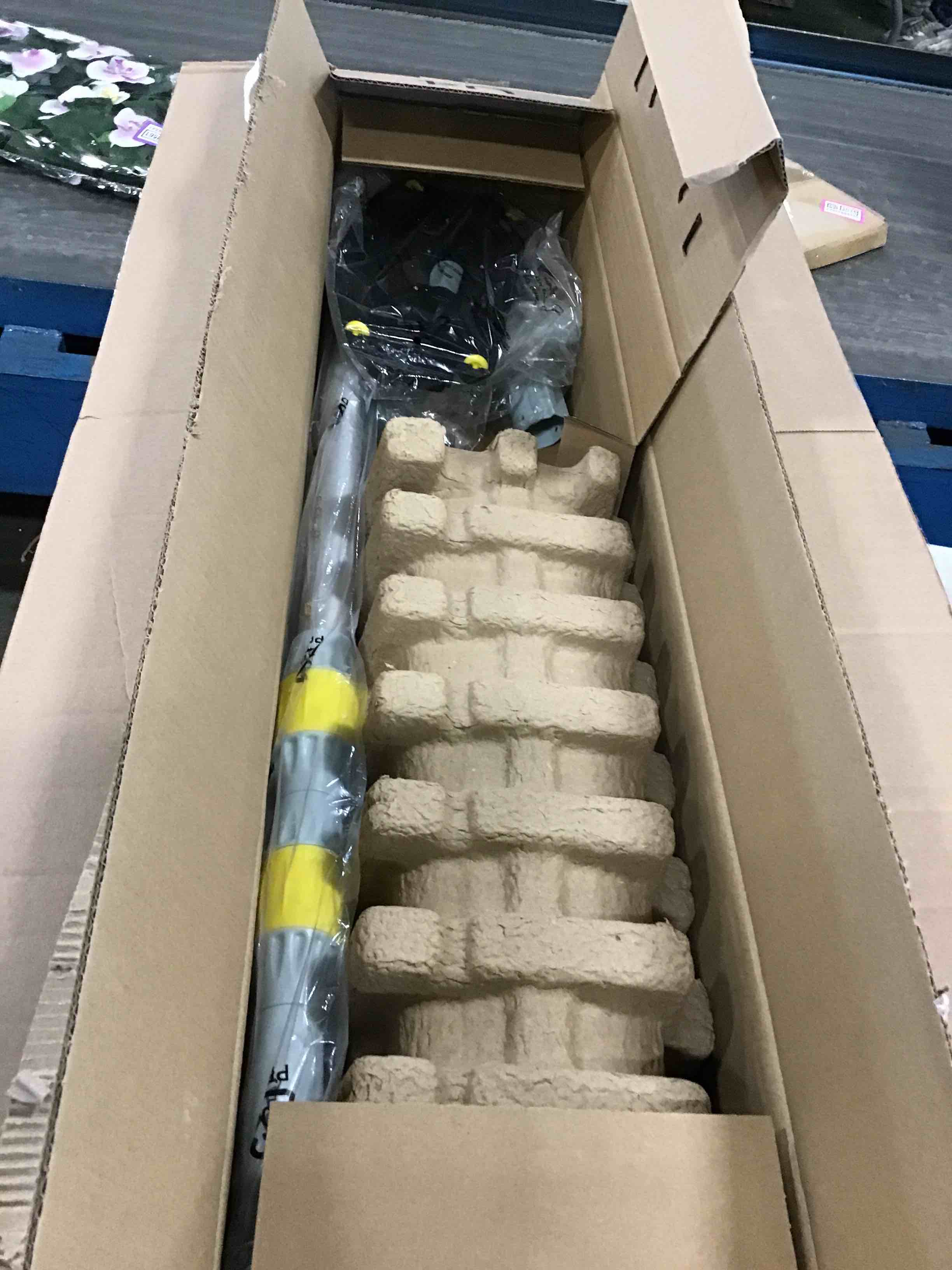 https://s3.amazonaws.com/lotting-images-prod/bidfta/PPE0639251_1730483459196.jpeg