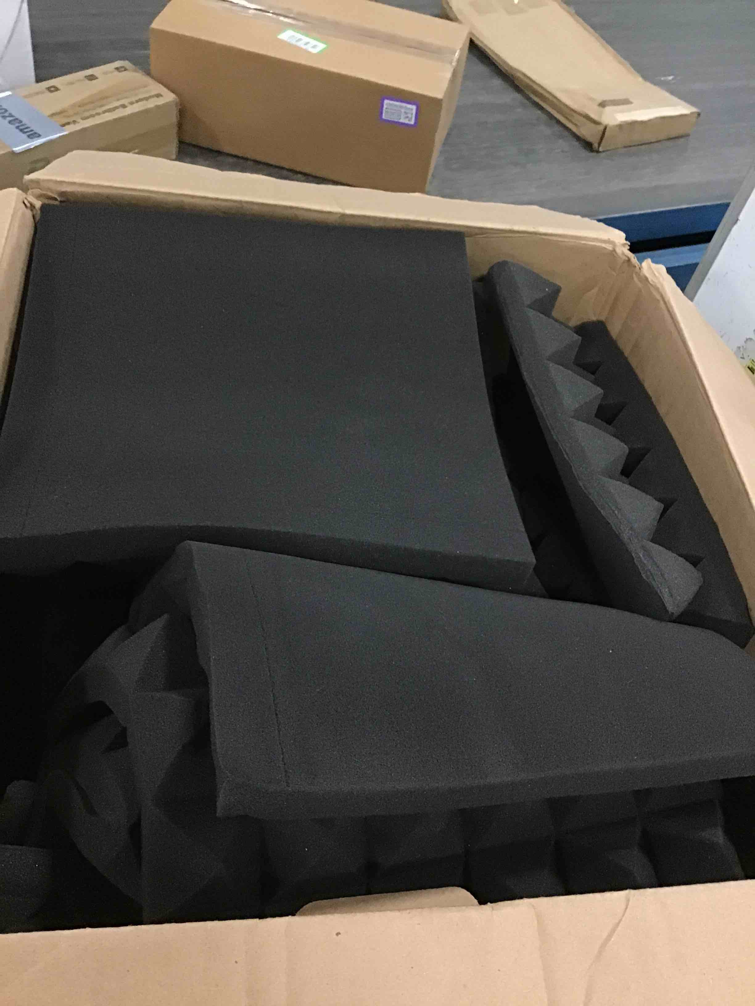 https://s3.amazonaws.com/lotting-images-prod/bidfta/PPE0639338_1730462292576.jpeg