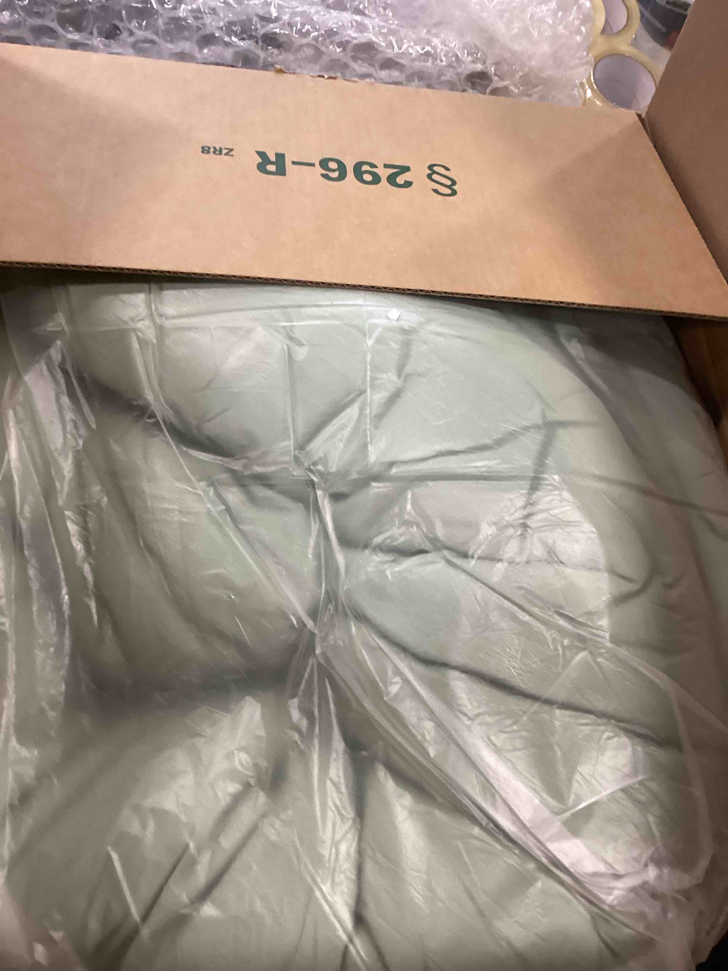 https://s3.amazonaws.com/lotting-images-prod/bidfta/PPE0639861_1730144403581.jpeg
