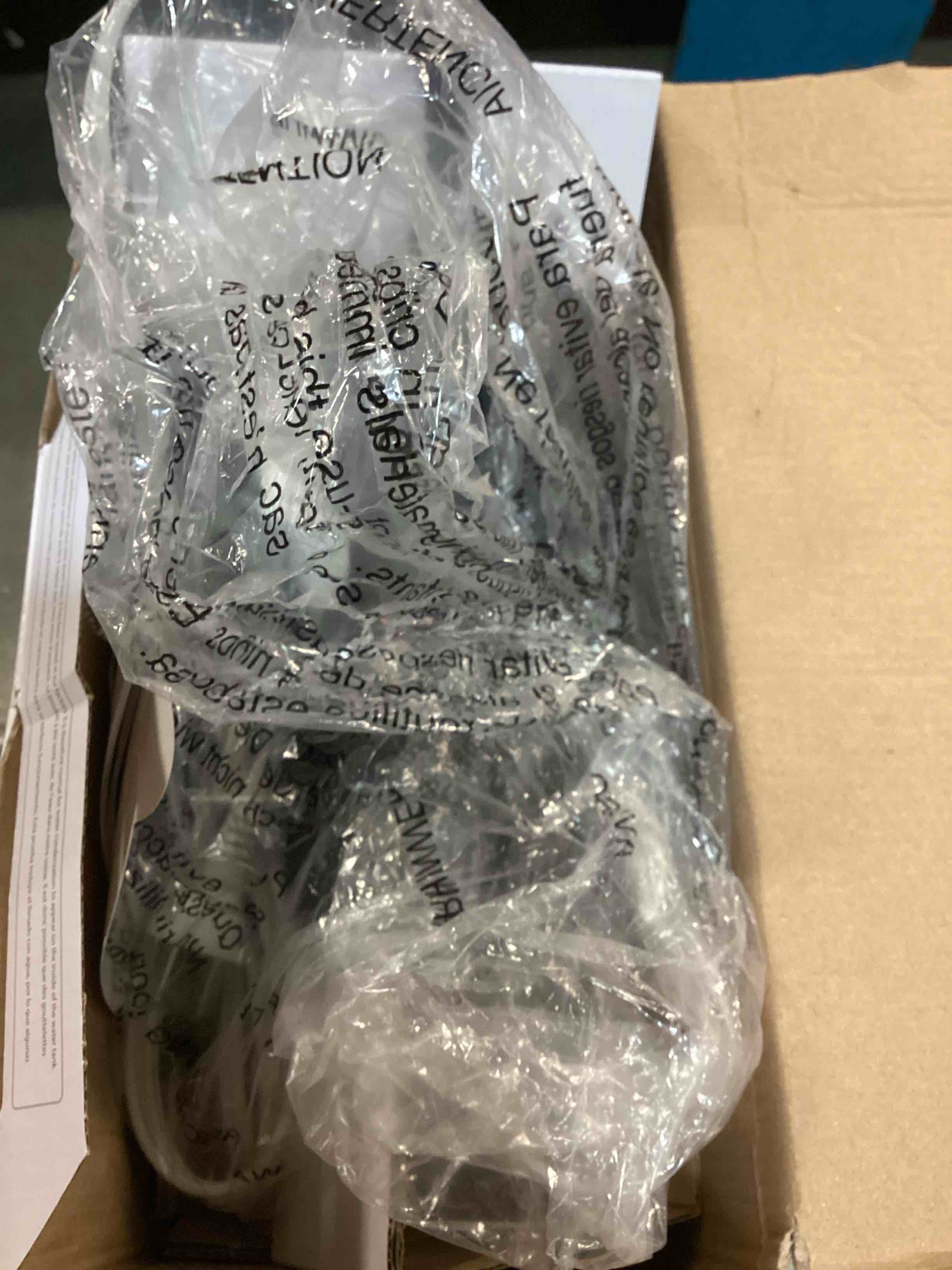 https://s3.amazonaws.com/lotting-images-prod/bidfta/PPE0640323_1731529719223.jpeg