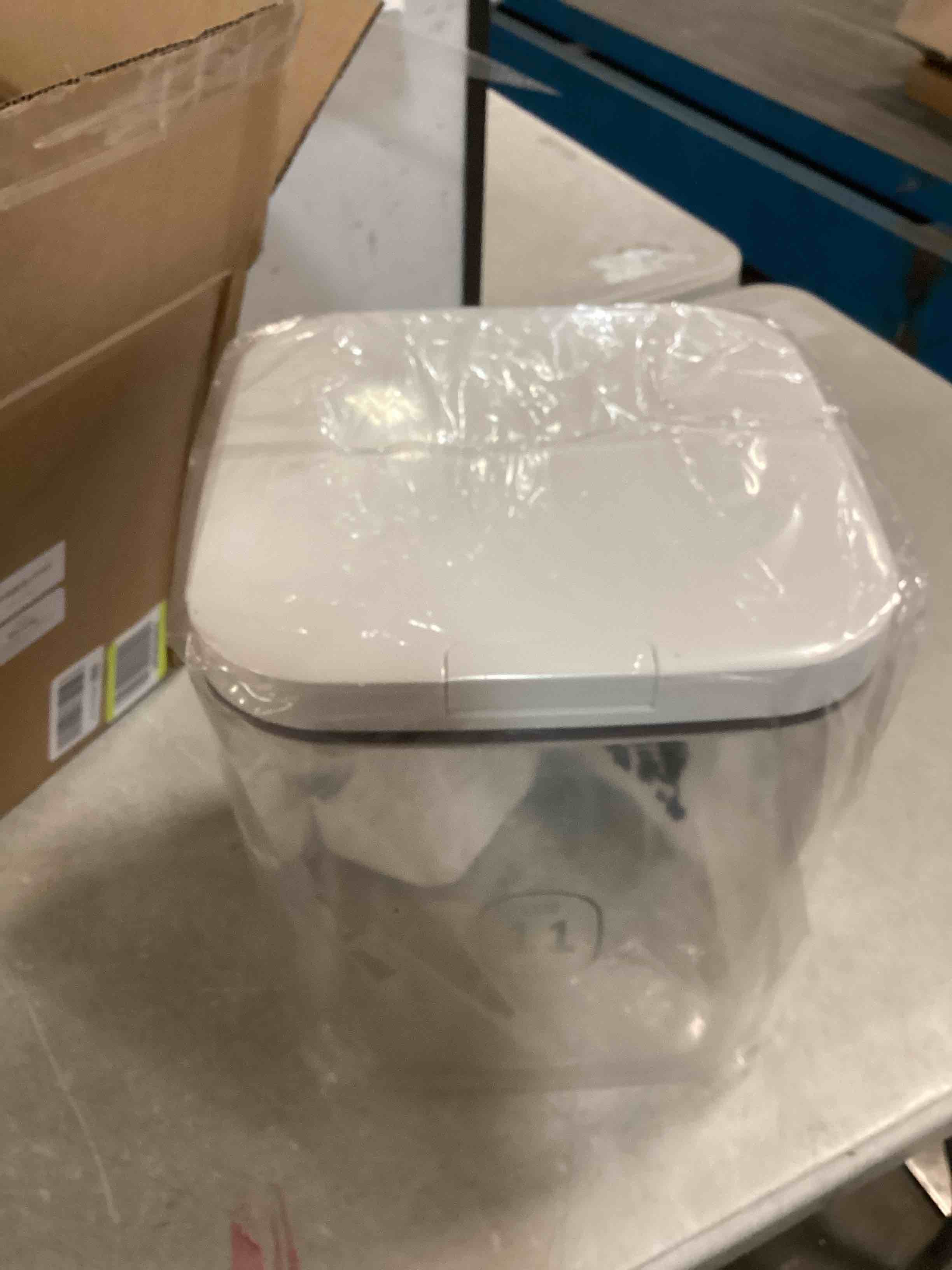 https://s3.amazonaws.com/lotting-images-prod/bidfta/PPE0640742_1731438863430.jpeg